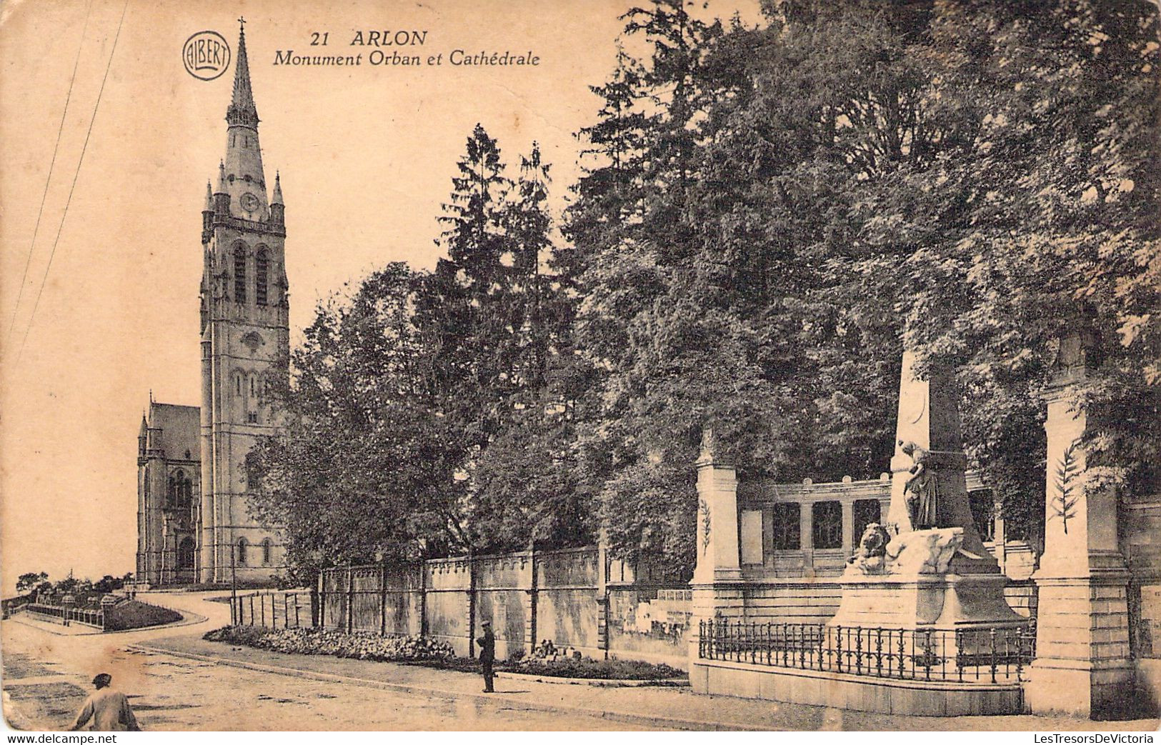 CPA Arlon - Monument Orban Et Cathédrale - Oblitéré à Arlon En 1921 - Arlon