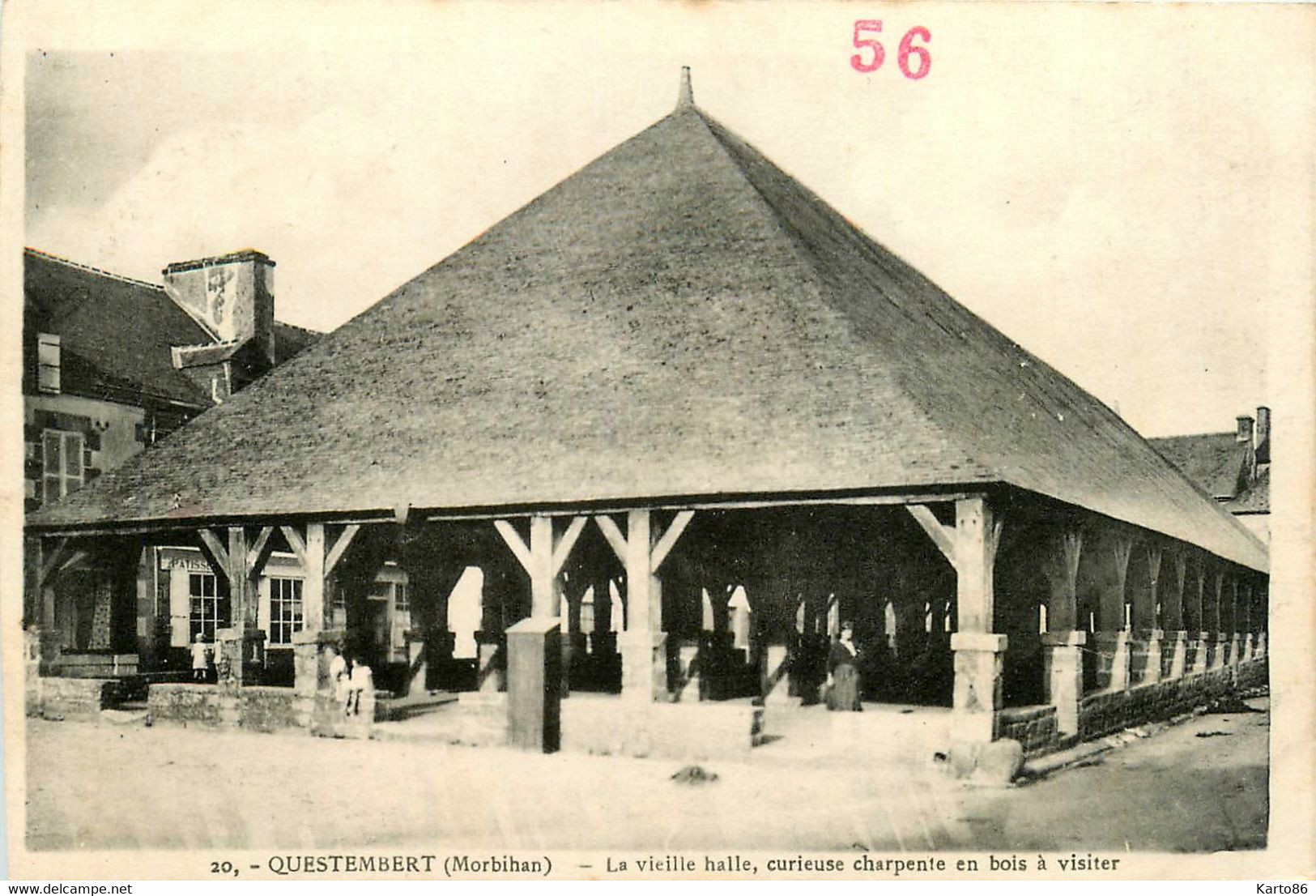 Questembert * La Vieille Halle De La Commune * Place Du Marché - Questembert