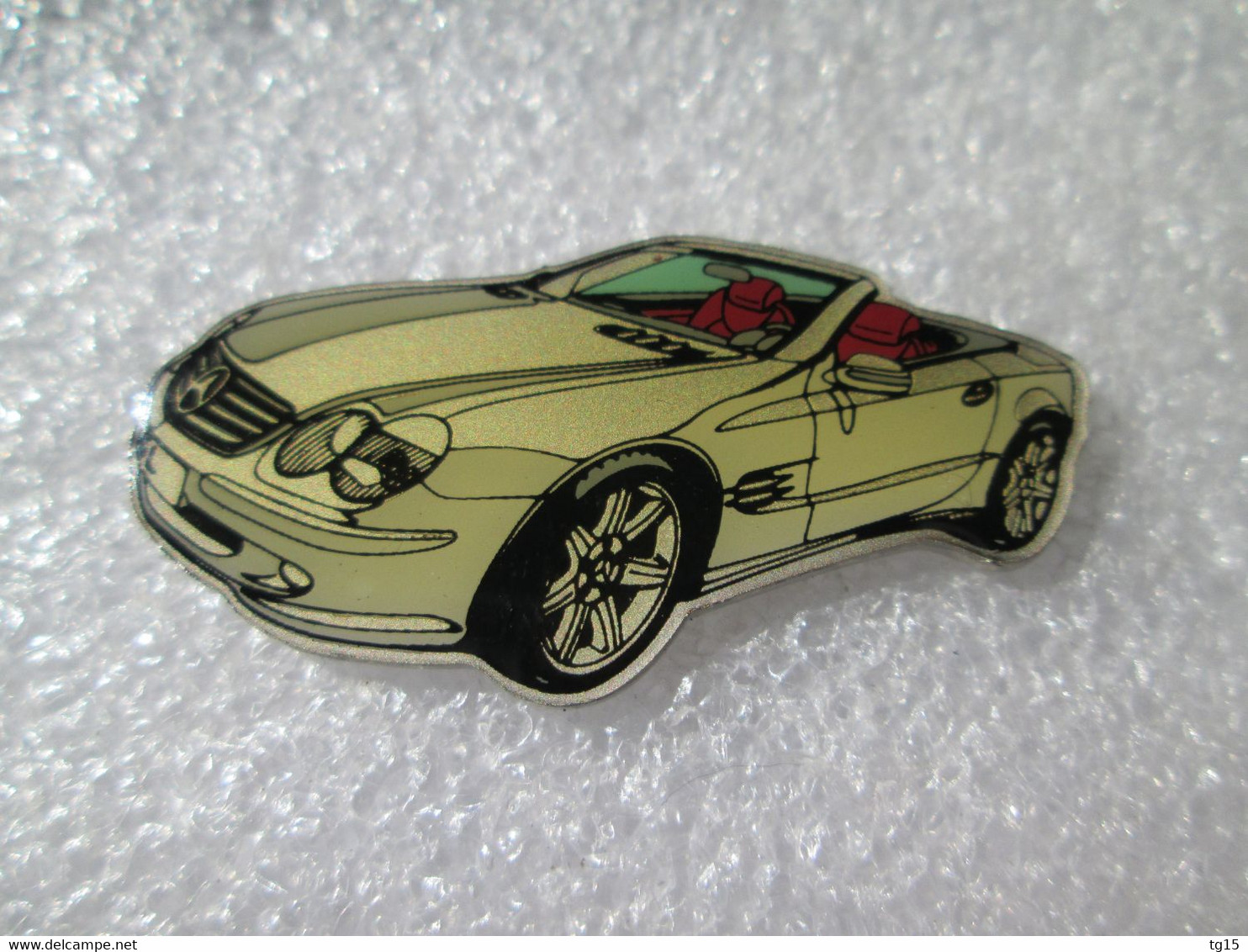 PIN'S    MERCEDES BENZ   SL - Mercedes