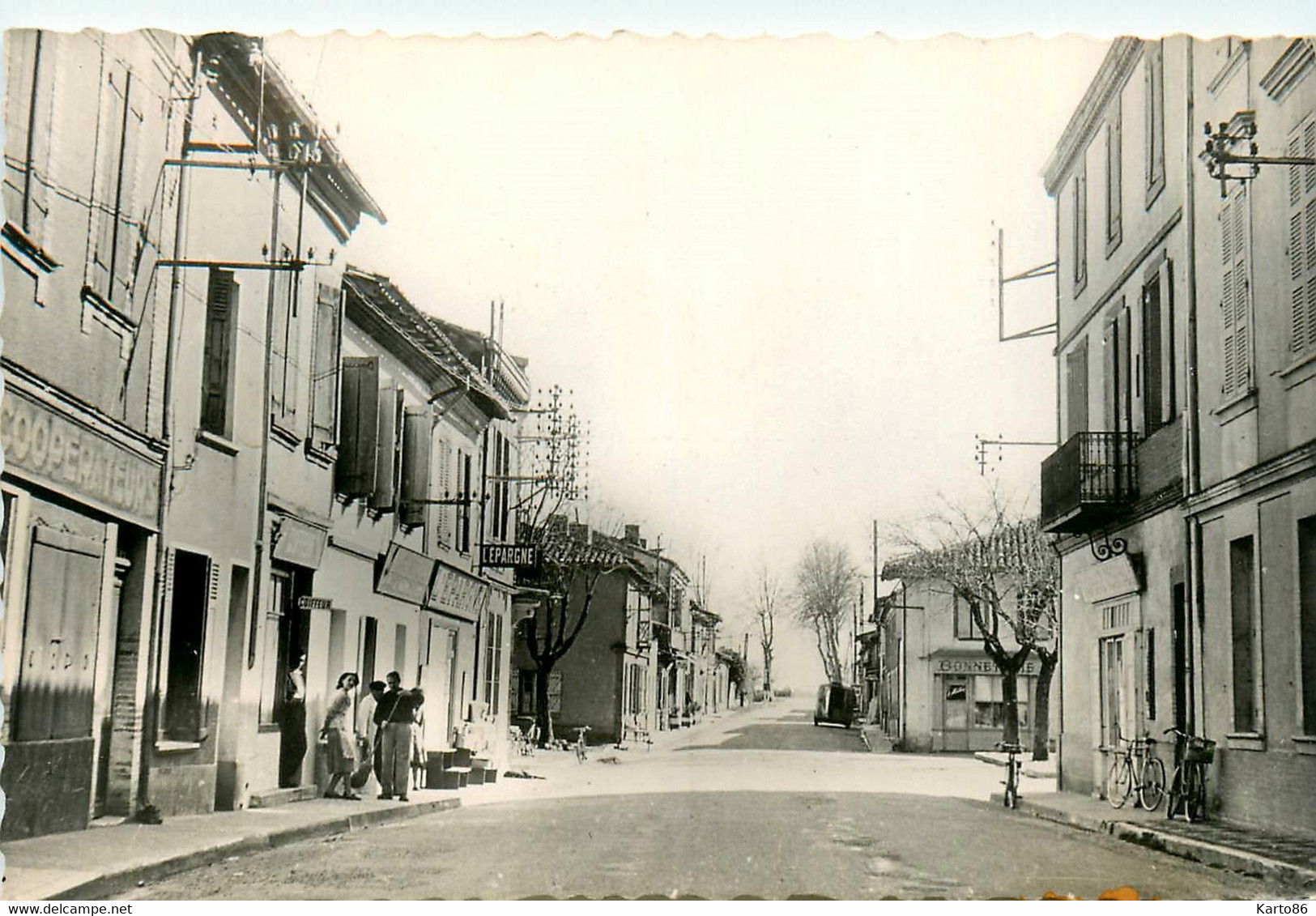 Labastide St Pierre * La Rue Du Centre Du Village * Commerce Magasin L'épargne - Labastide Saint Pierre