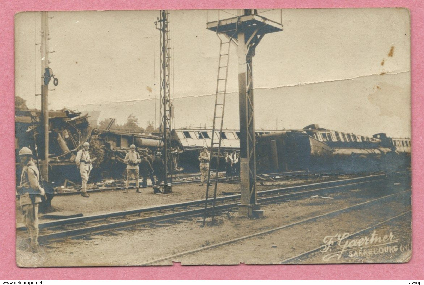 57 - SARREBOURG - Carte Photo - Gare - Déraillement 1923 - Accident De Chemin De Fer - Photo GAERTNER - Voir état - Sarrebourg