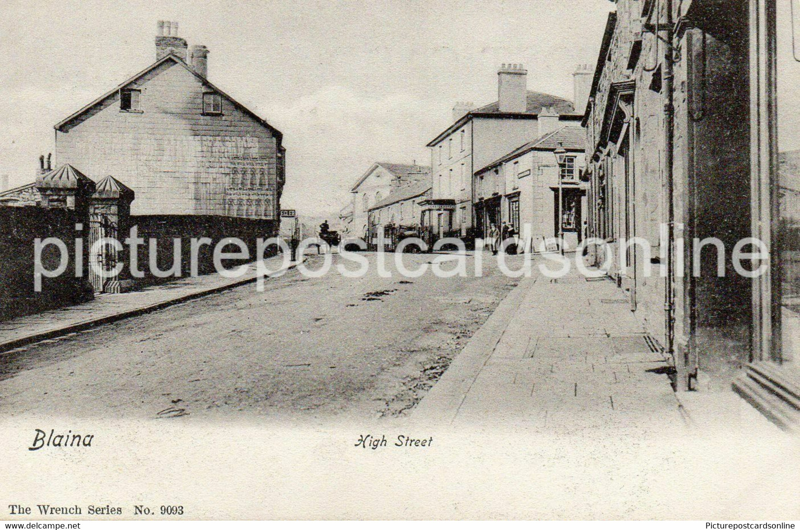 BLAINA HIGH STREET OLD B/W POSTCARD MONMOUTHSHIRE WALES - Monmouthshire
