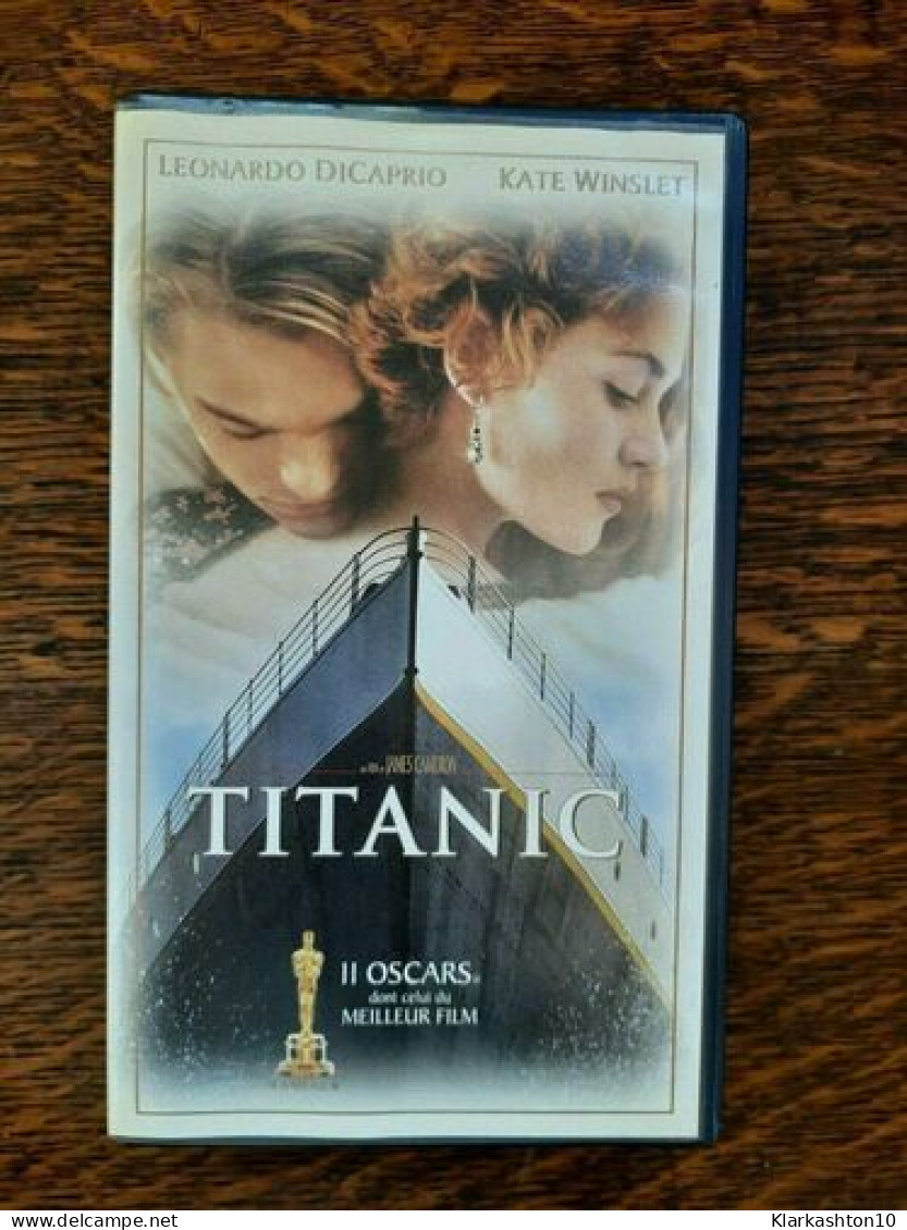 Cassette Vidéo - Titanic Film Avec Leonardo DiCaprio Kate Winslet - Autres & Non Classés