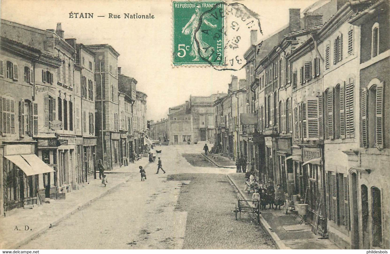 MEUSE  ETAIN Rue Nationale - Etain