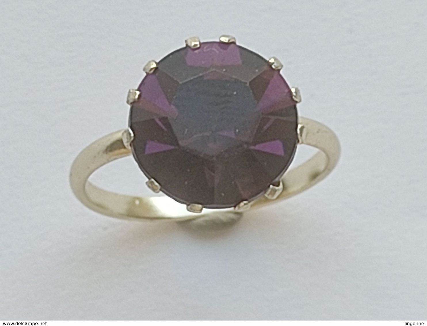 BAGUE FANTAISIE Avec Pierre Diamètre Intérieur 1,76 Cm Env Poids 1,55 Grammes - Bagues