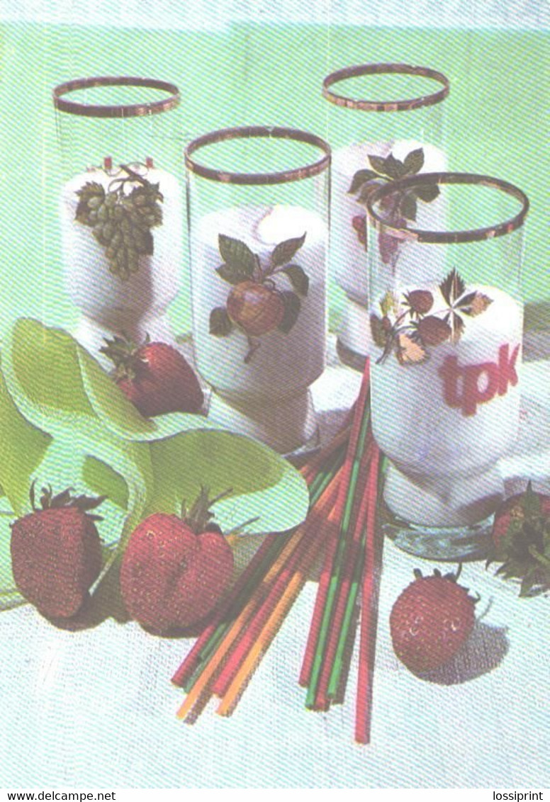 Estonian Cooking Recipes:Strawberry Cake With Ice Cream, 1985 - Recettes (cuisine)