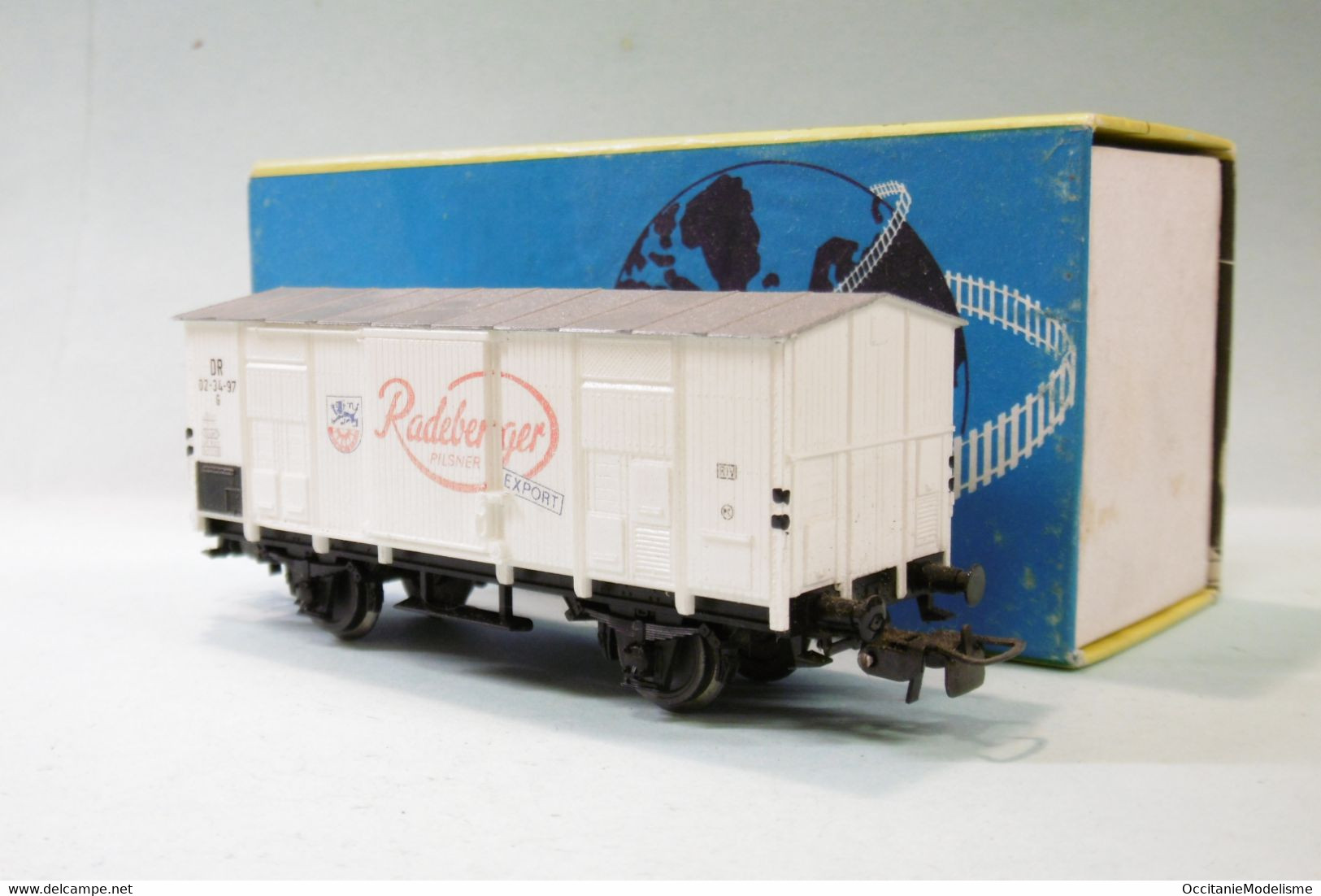 Piko - Wagon COUVERT Radeberger Bière DR Réf. 5/6448-017 BO HO 1/87 - Wagons Marchandises