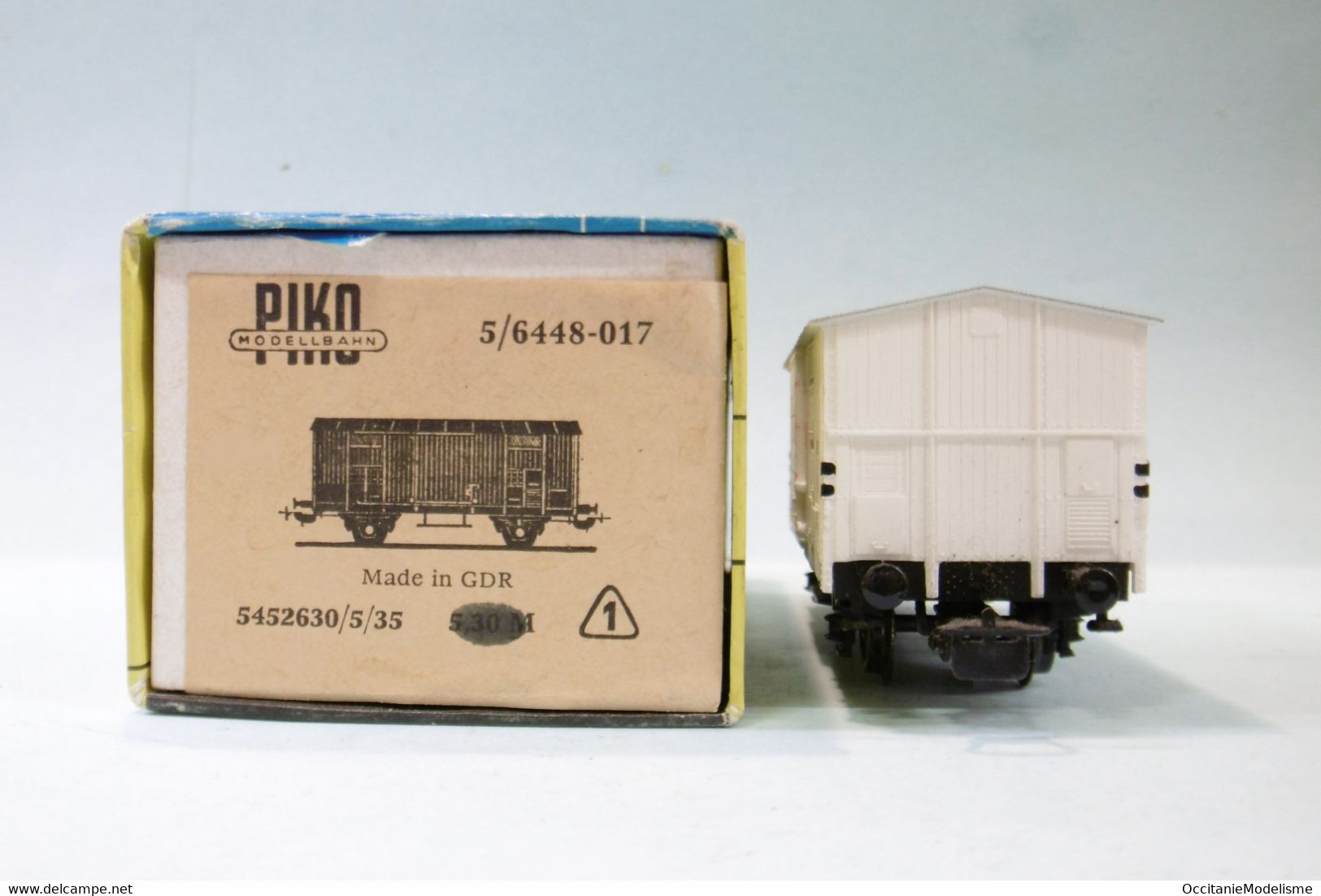 Piko - Wagon COUVERT Radeberger Bière DR Réf. 5/6448-017 BO HO 1/87 - Wagons Marchandises