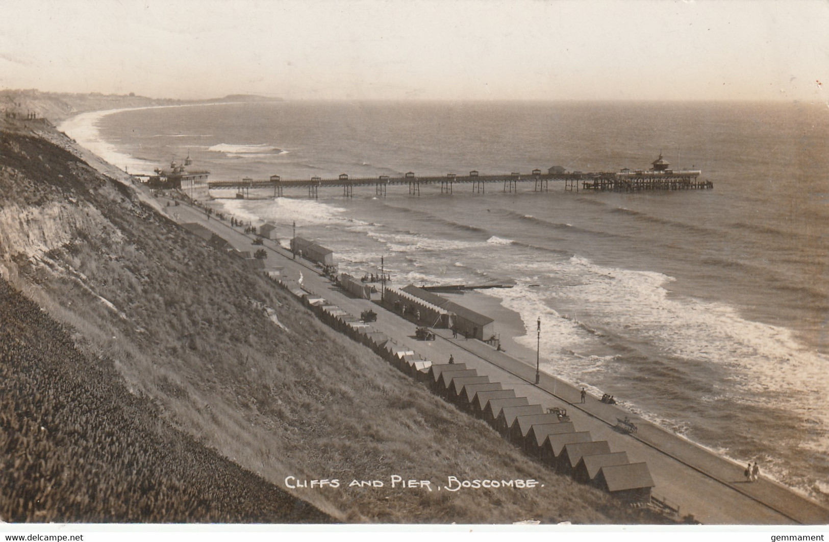 BOSCOMBE -  CLIFFS AND PIER. - Bournemouth (hasta 1972)