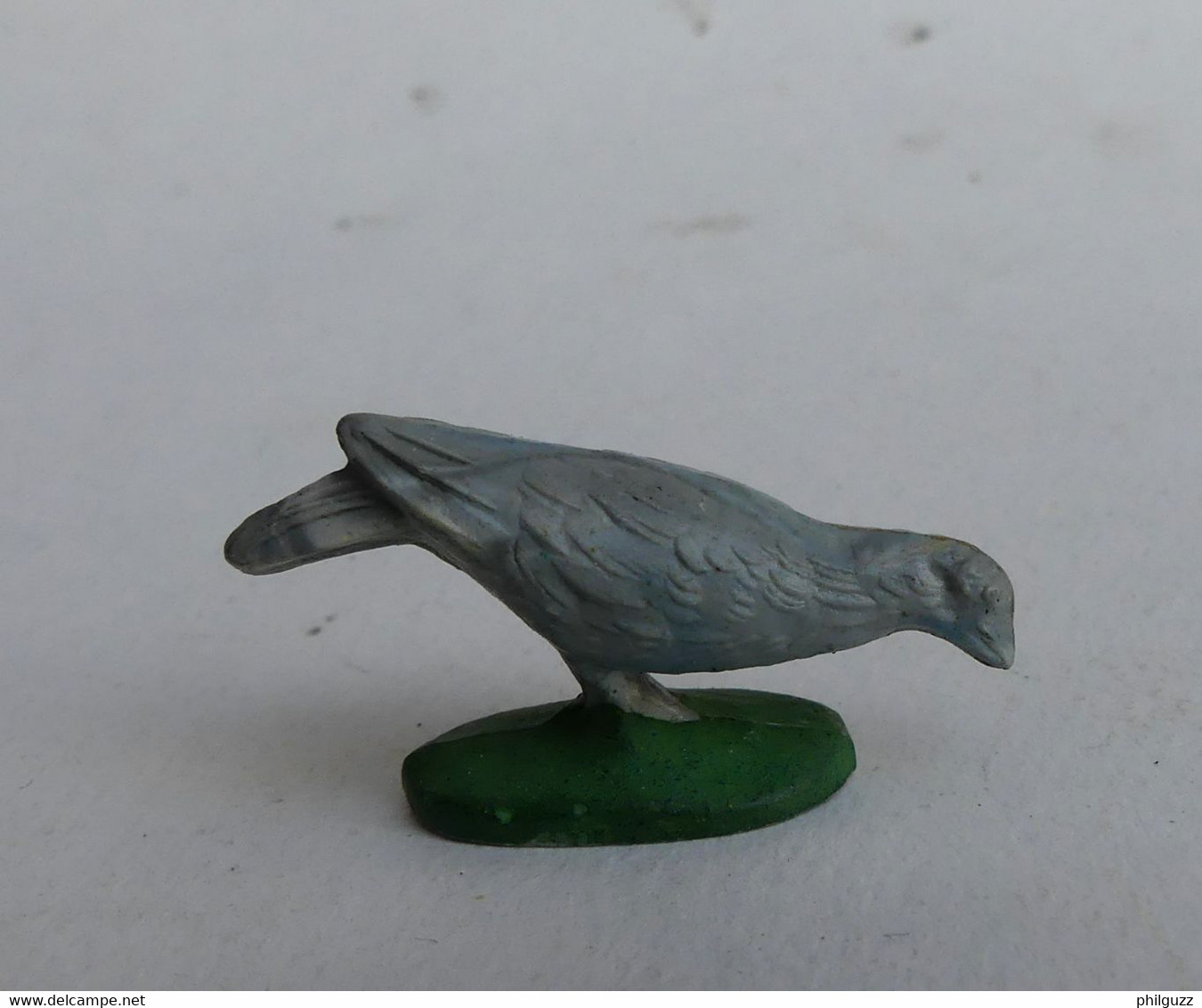 FIGURINE MARQUE INCONNUE Cyrnos ?  - ANIMAUX ANIMAL DE LA FERME - PIGEON Pas Starlux, Clairet, Jim - Vogels