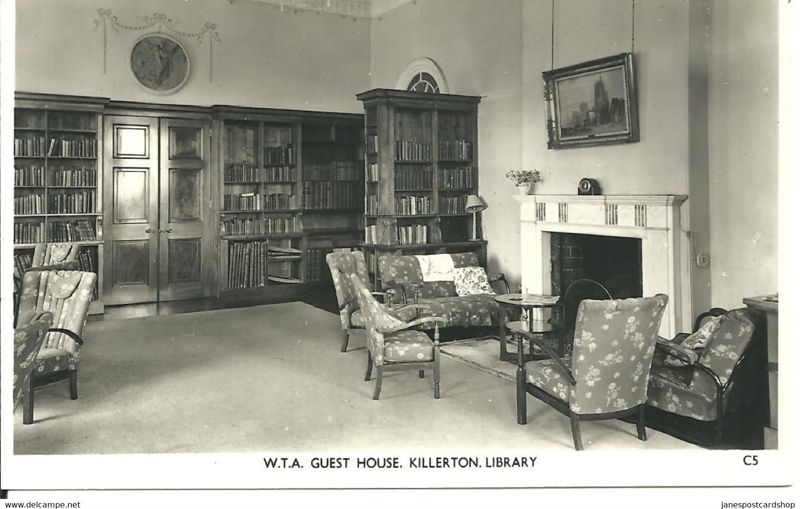 REAL PHOTOGRAPHIC POSTCARD - THE LIBRARY - W.T.A. GUEST HOUSE - KILLERTON - NATIONAL TRUST PROPERTY - EXETER - DEVON - Exeter