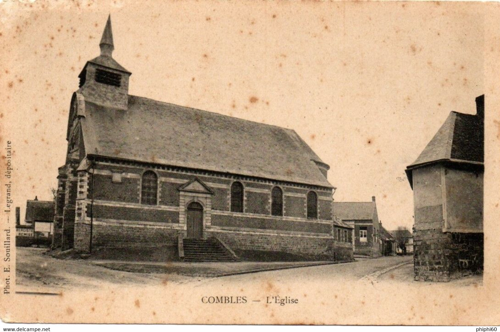 COMBLES  -  80 -  L'Eglise  -  écrit Sur Maison Ebergiste Remise - Combles