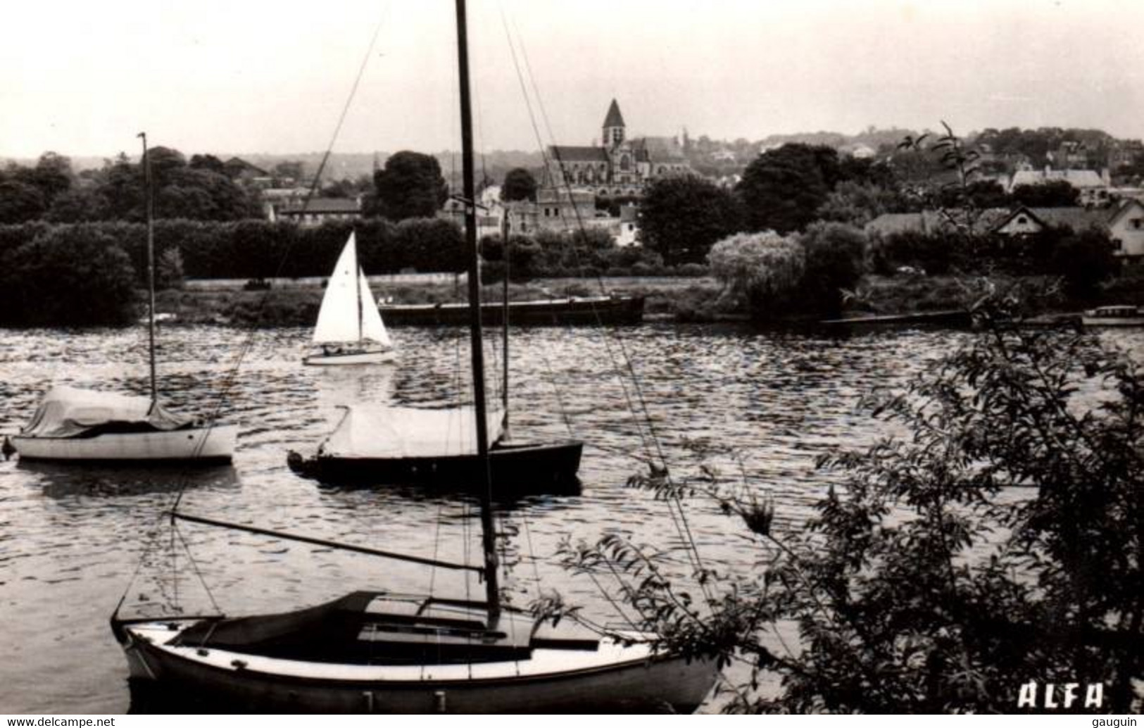 CPSM - TRIEL S/ SEINE - Les Rives De La SEINE (bateaux) ... LOT 2 CP à Saisir - Triel Sur Seine