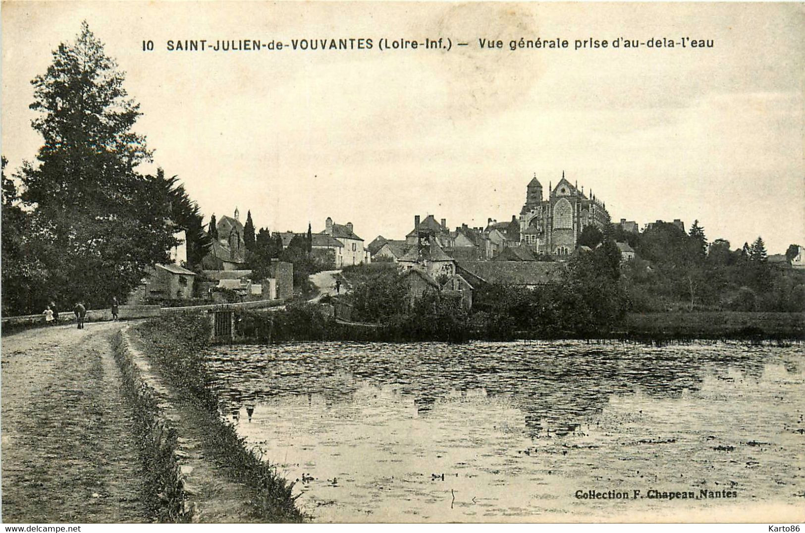 St Julien De Vouvantes * Vue Générale Prise D'au Dela L'eau * Route Chemin - Saint Julien De Vouvantes