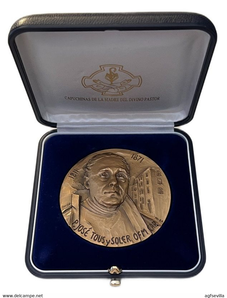 ESPAÑA. MEDALLA DEDICADA AL PADRE JOSÉ TOUS Y SOLER. 2.000. CON ESTUCHE ORIGINAL. ESPAGNE. SPAIN MEDAL - Professionnels/De Société