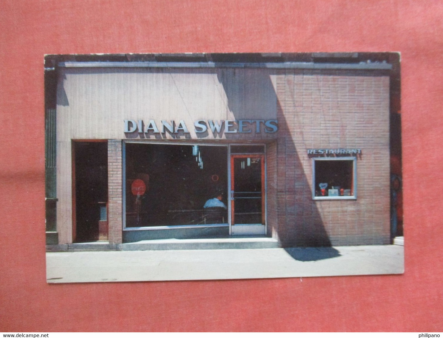 Store Front Diana Sweets.   Brockville Ontario > Brockville> Ref 5633 - Brockville