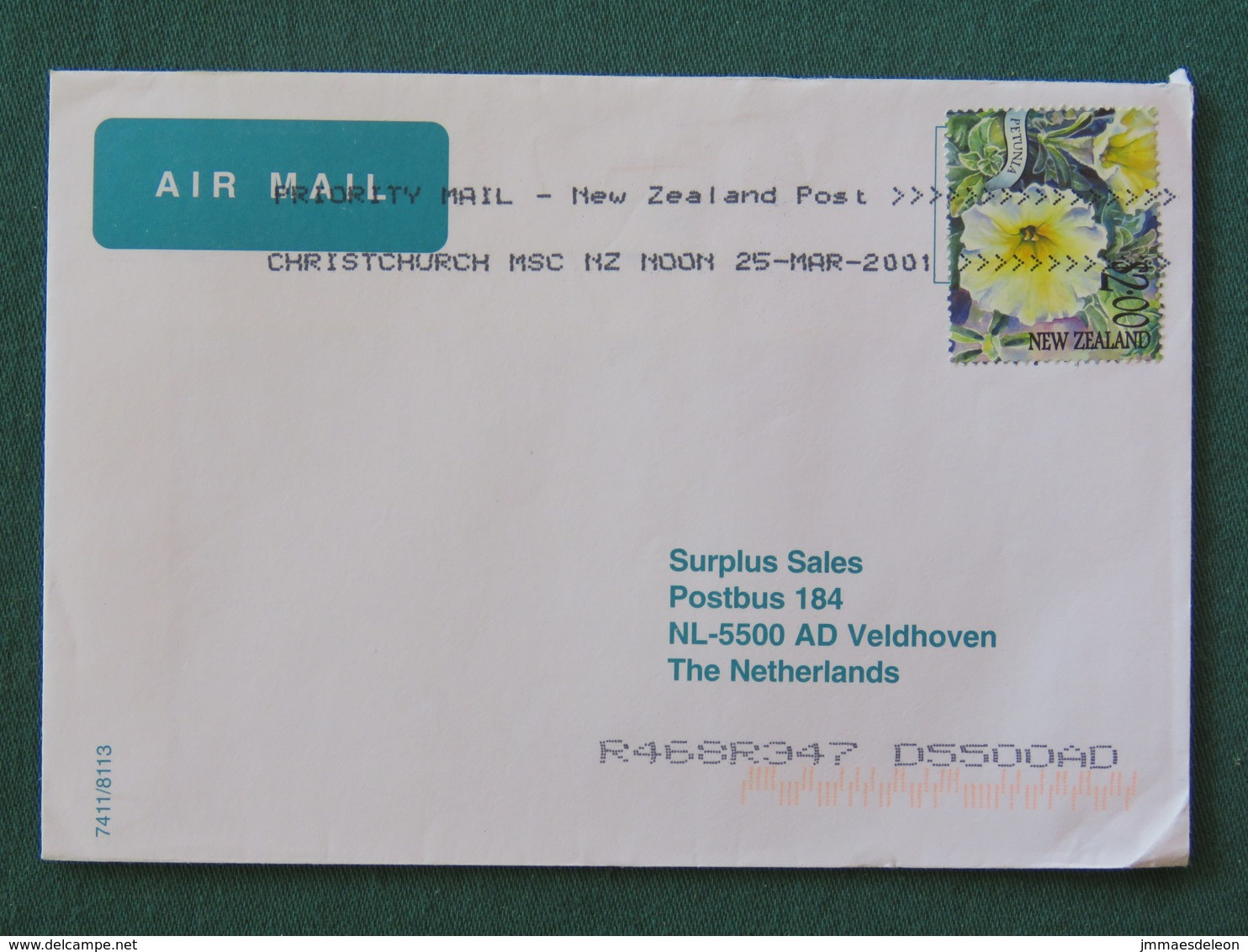 New Zealand 2001 Cover To Holland - Flowers - Storia Postale