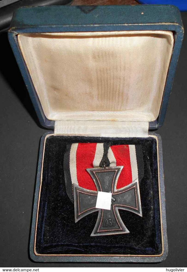 Vieille Médaille 1813 1939 Croix De Fer Allemagne German Iron Cross Eisernes Kreuz Avec Boîte écrin - Germany