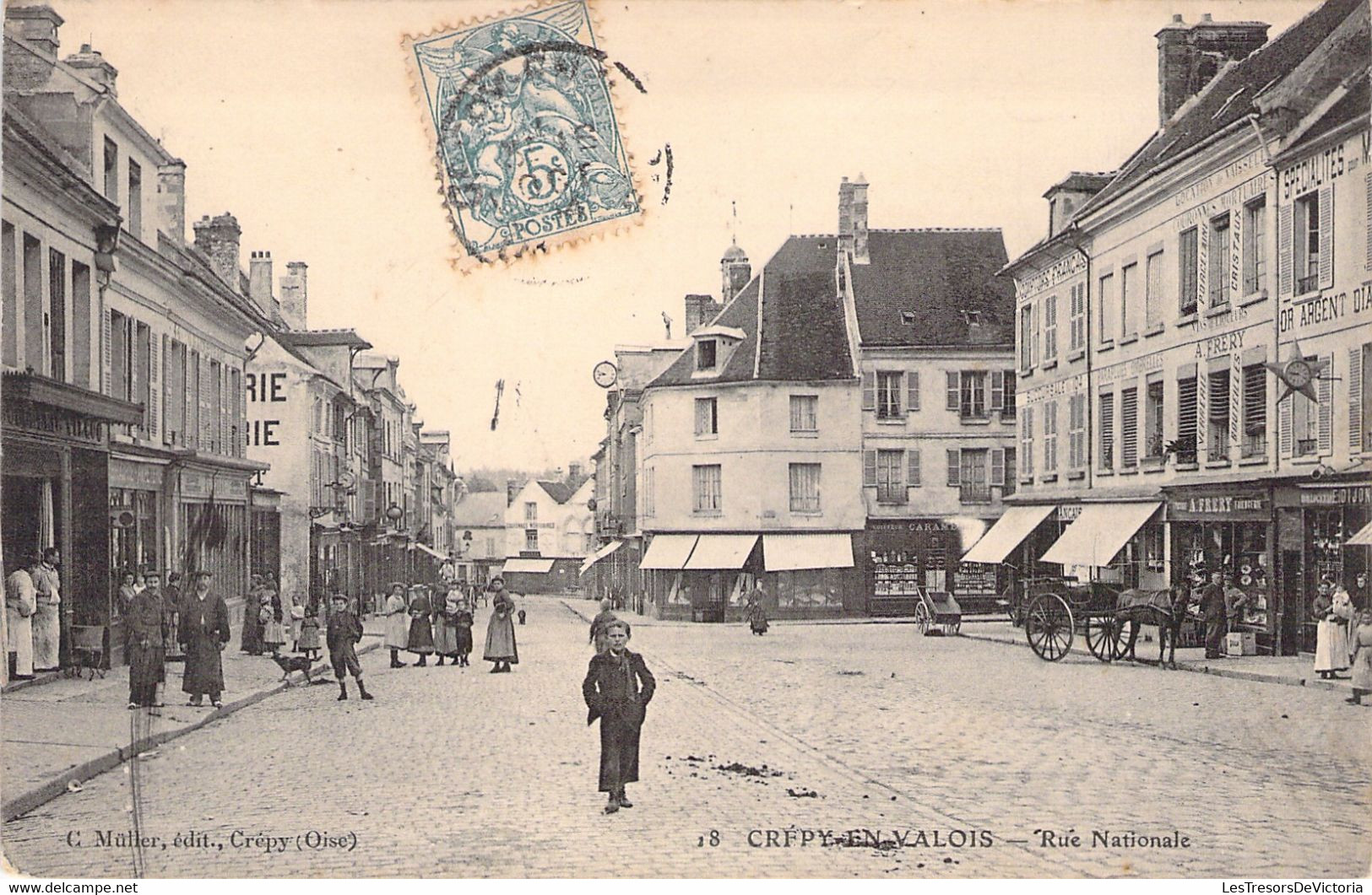 CPA Crepy En Valois - Rue Nationale - Animé - Oblitéré à Lagny En 1904 - Crepy En Valois