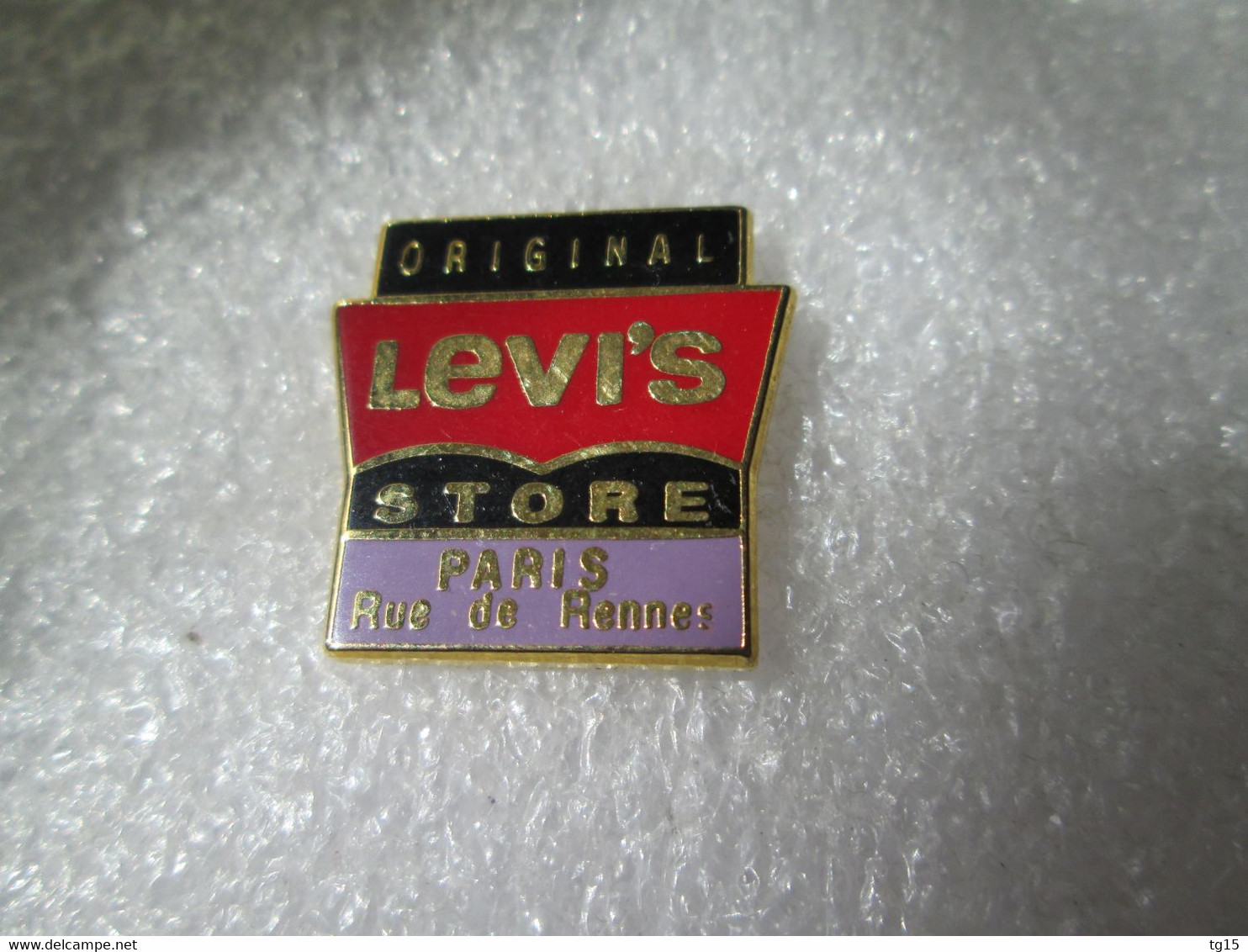 PIN'S    LEVI'S   STORE PARIS   Email Grand Feu - Sonstige & Ohne Zuordnung