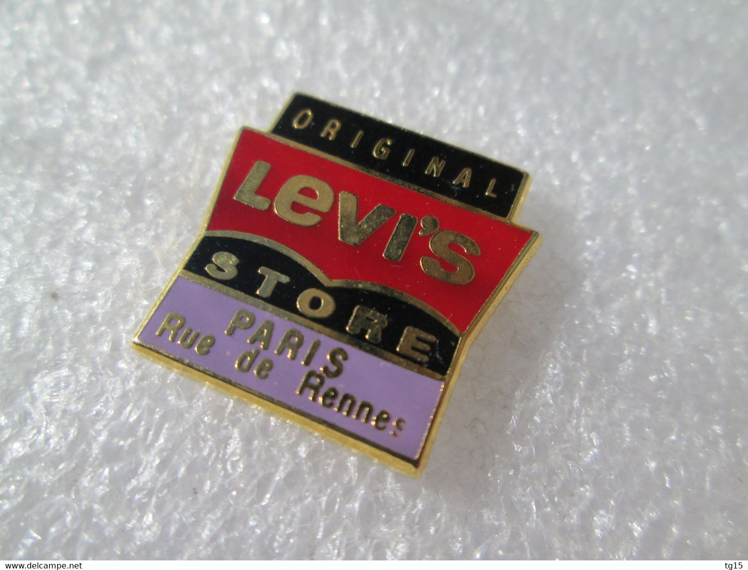 PIN'S    LEVI'S   STORE PARIS   Email Grand Feu - Sonstige & Ohne Zuordnung