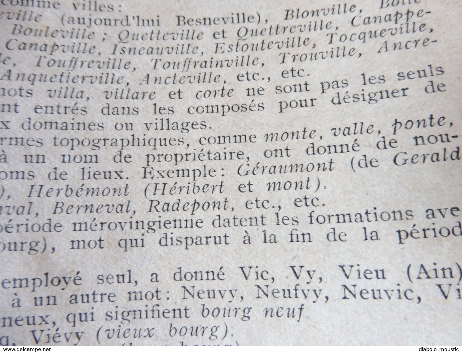 Année 1934 GUIGNOL Cinéma de la Jeunesse ..mais pas que ! (Sombre histoire, Le Monstre des marécages ,  BD, Etc )