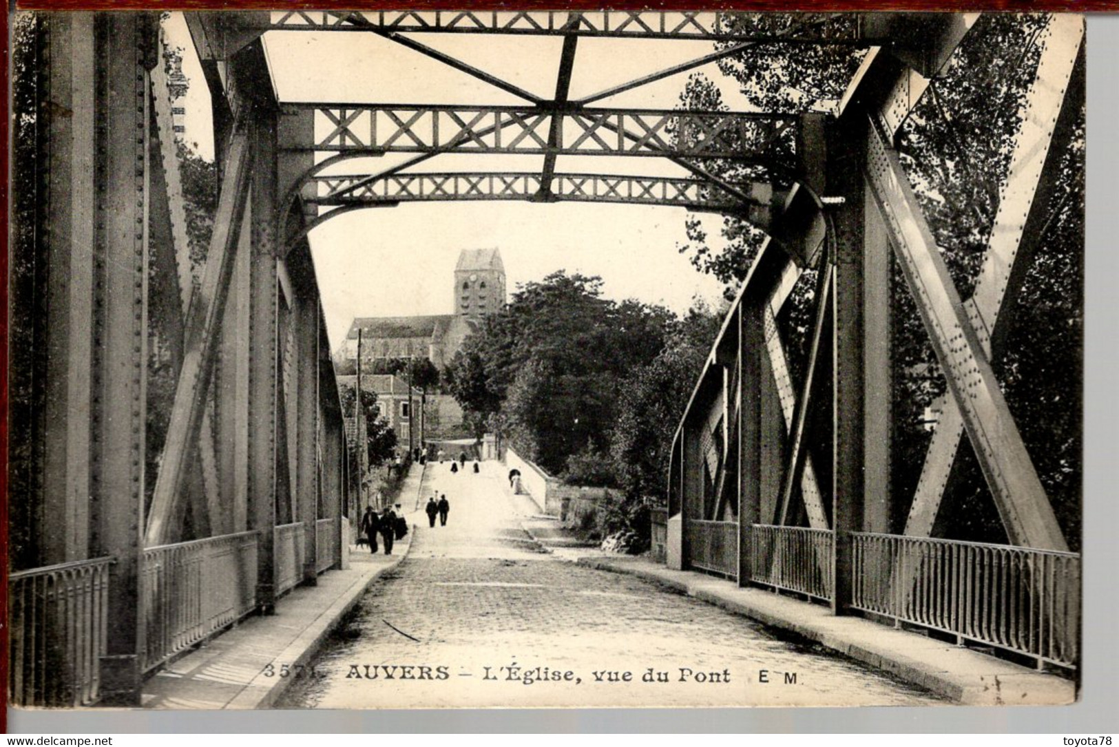 95 - AUVERS - L'Eglise Vue Du Pont - Auvers Sur Oise