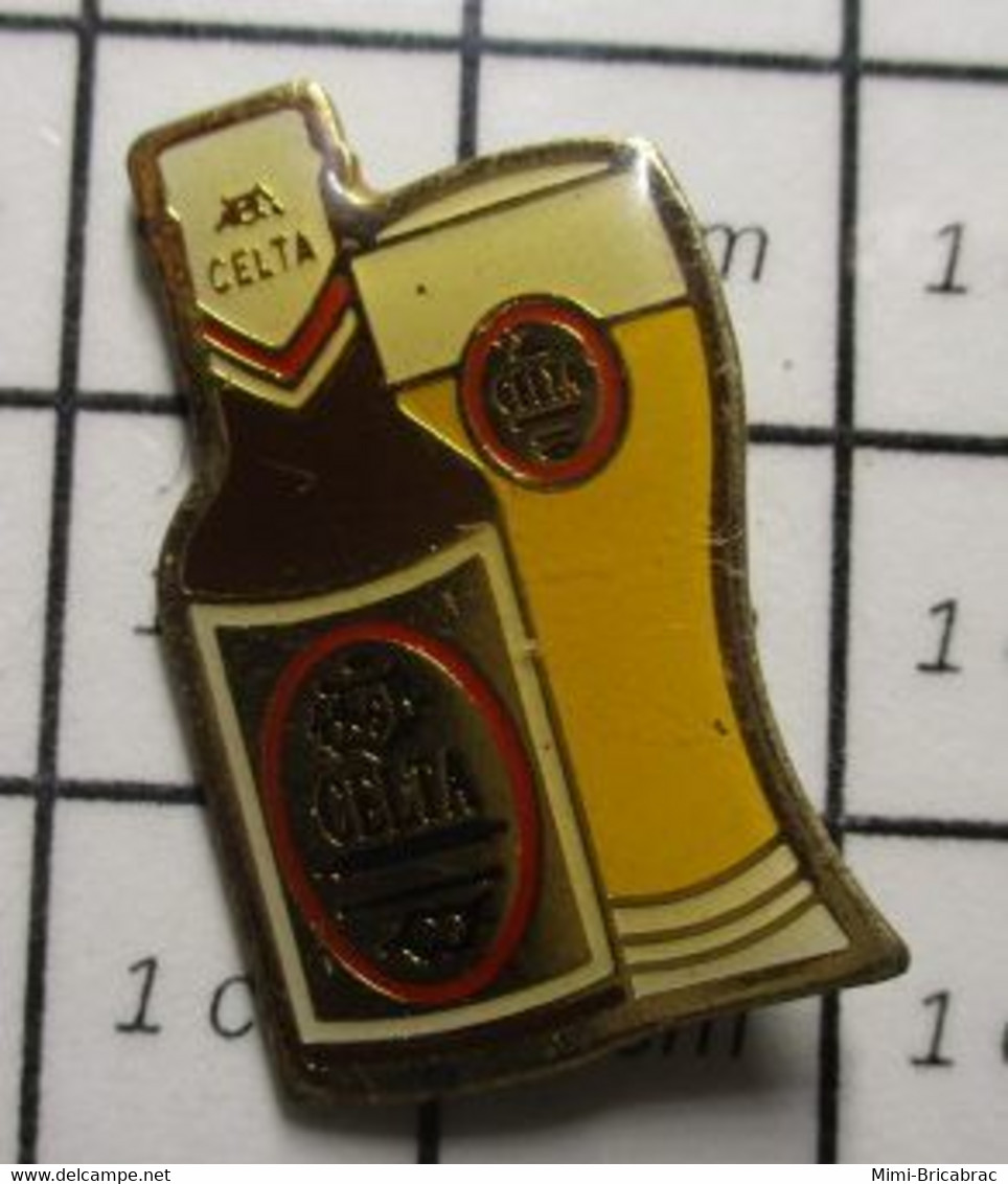 3519 Pin's Pins / Beau Et Rare / THEME : BIERES / BOUTEILLE ET VERRE DE BIERE CELTA - Bière