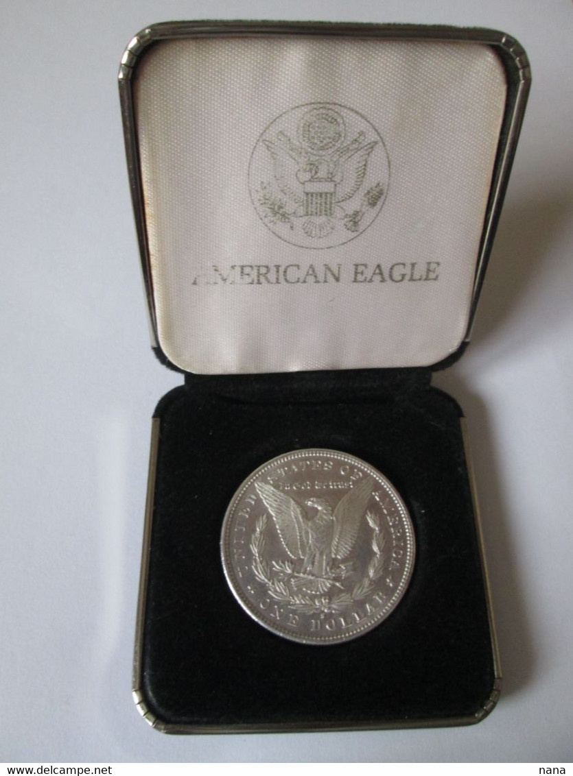 USA 1 Morgan Dollar 1881 S Silver Coin Very Nice In A Rare Vintage American Eagle Box,weight=26.80 Gr,diameter=38 Mm - Verzamelingen