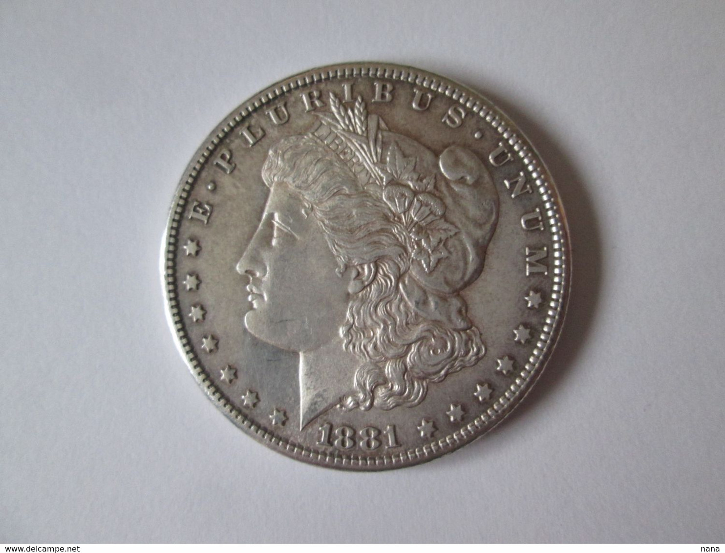 USA 1 Morgan Dollar 1881 S Silver Coin Very Nice In A Rare Vintage American Eagle Box,weight=26.80 Gr,diameter=38 Mm - Verzamelingen