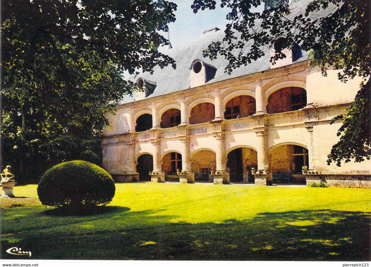 17 - Dampierre Sur Boutonne - Le Château - Dampierre-sur-Boutonne