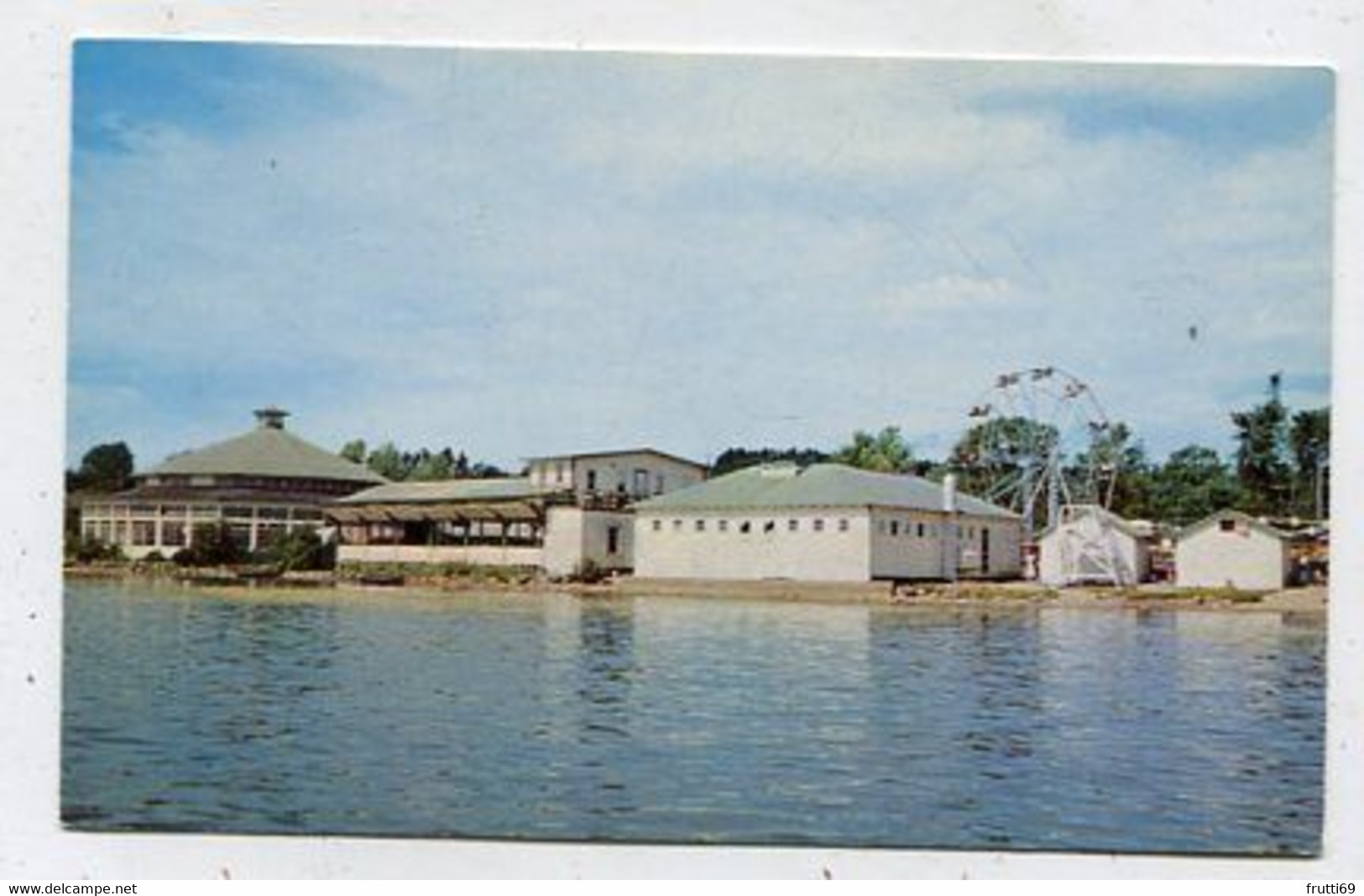 AK 056132 USA - New York - Airondecks - Shermans At Caroga Lake - Adirondack