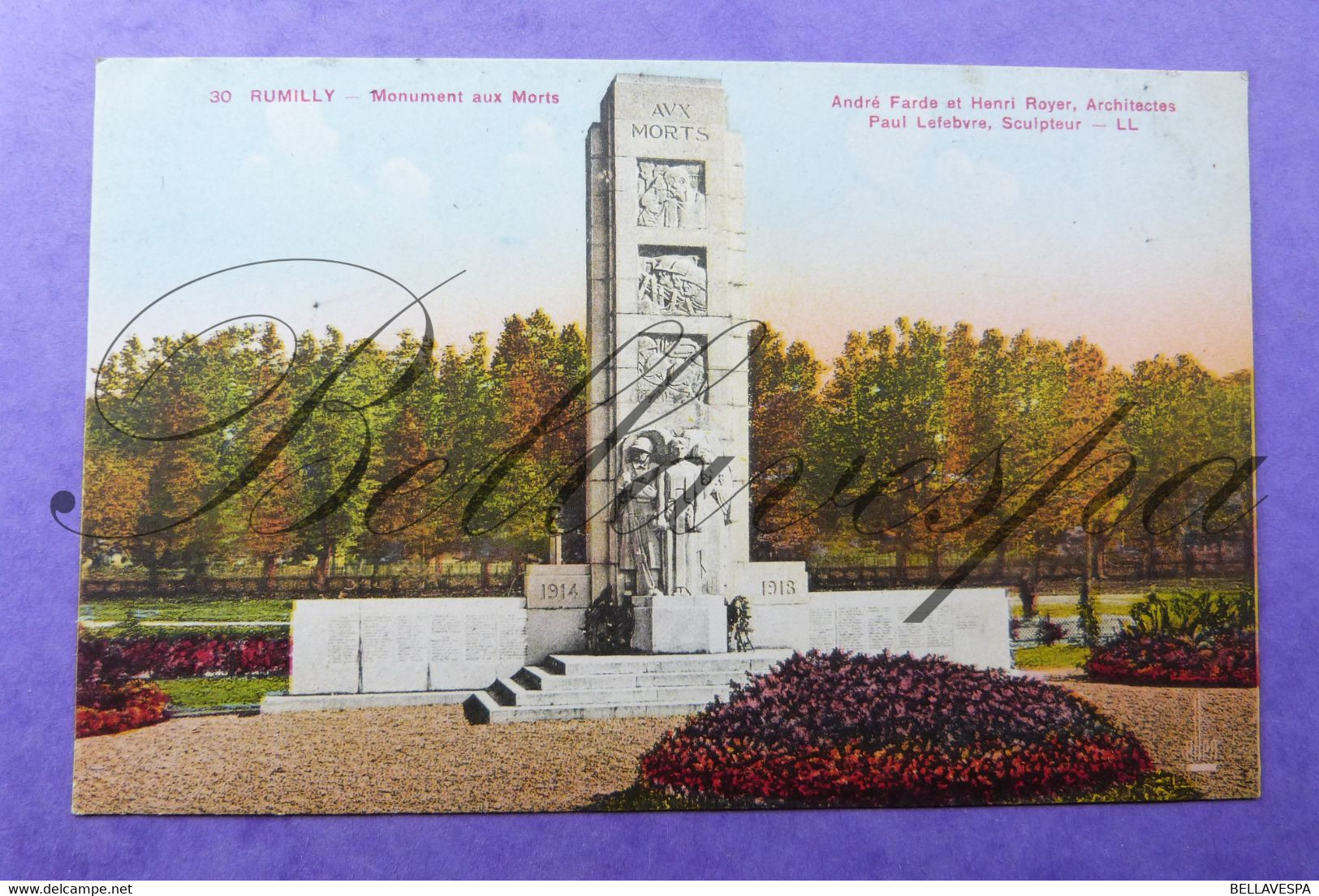 Rumilly Monument Aux Morts 1914-1918 Guerre Mondiale - Monumentos A Los Caídos