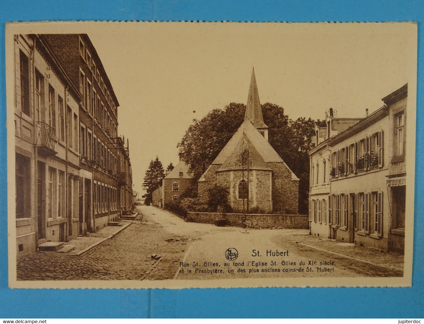 St. Hubert Rue St. Gilles , Au Fond L'Eglise... - Saint-Hubert