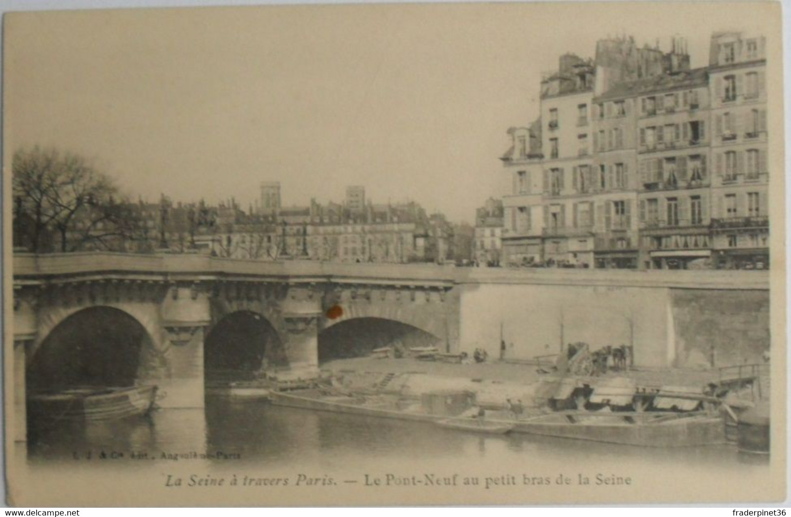 Cartes Postales  PARIS  La Seine A Traverse De Paris Le Pont Neuf Au Petit Bras De La Seine - Paris Airports