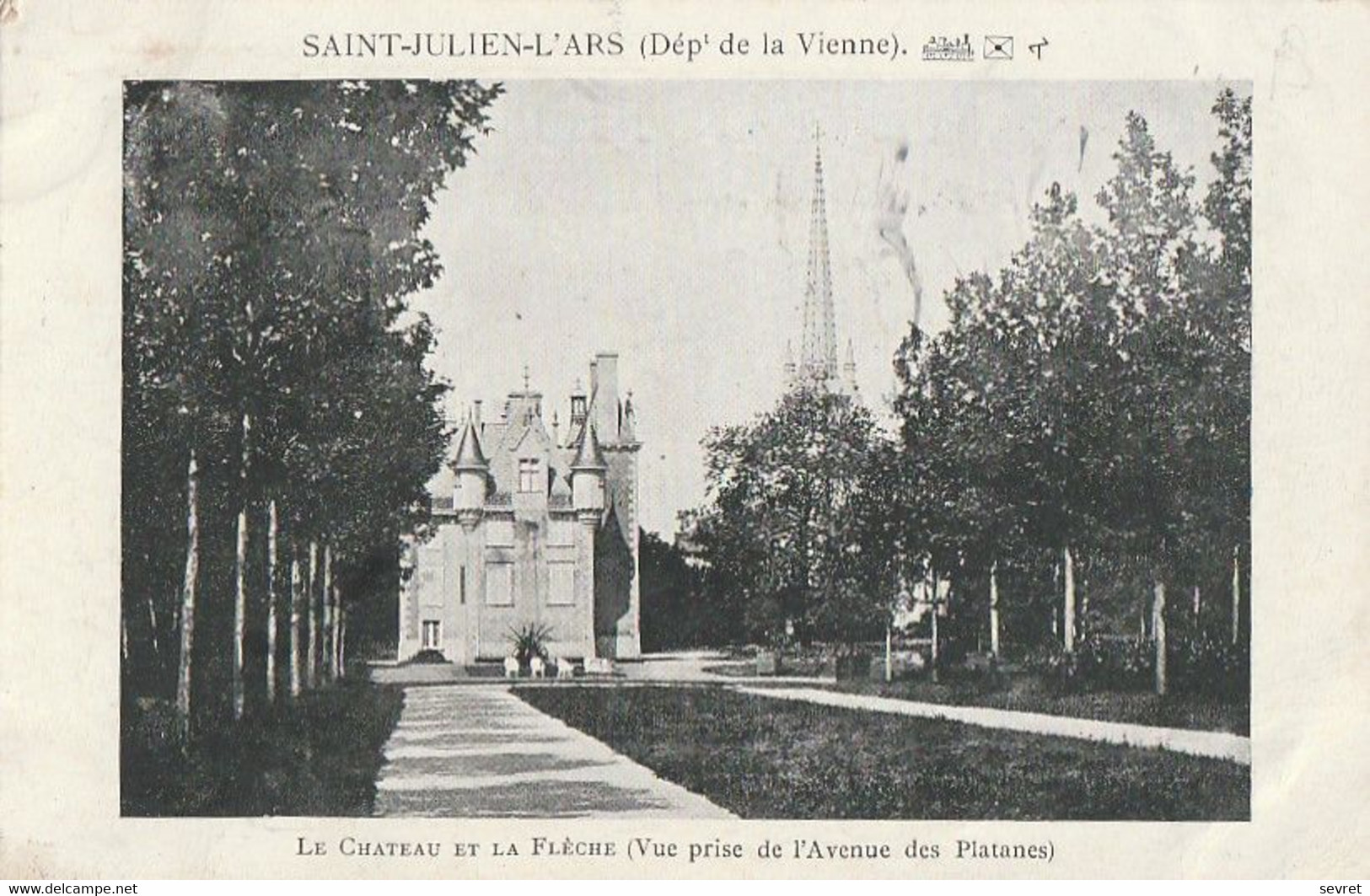 SAINT-JULiEN-L'ARS. - Le Château Et La Flèche De L'Eglise - Saint Julien L'Ars