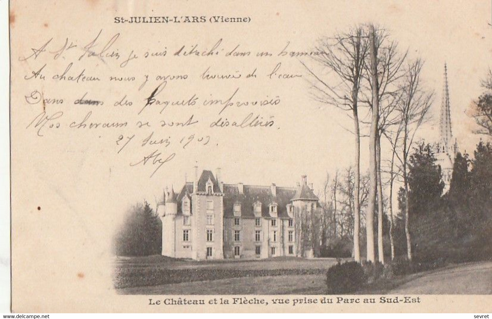 ST-JULiEN-L'ARS. - Le Château Et La Flèche, Vue Prise Du Parc Au Sud-Est - Saint Julien L'Ars