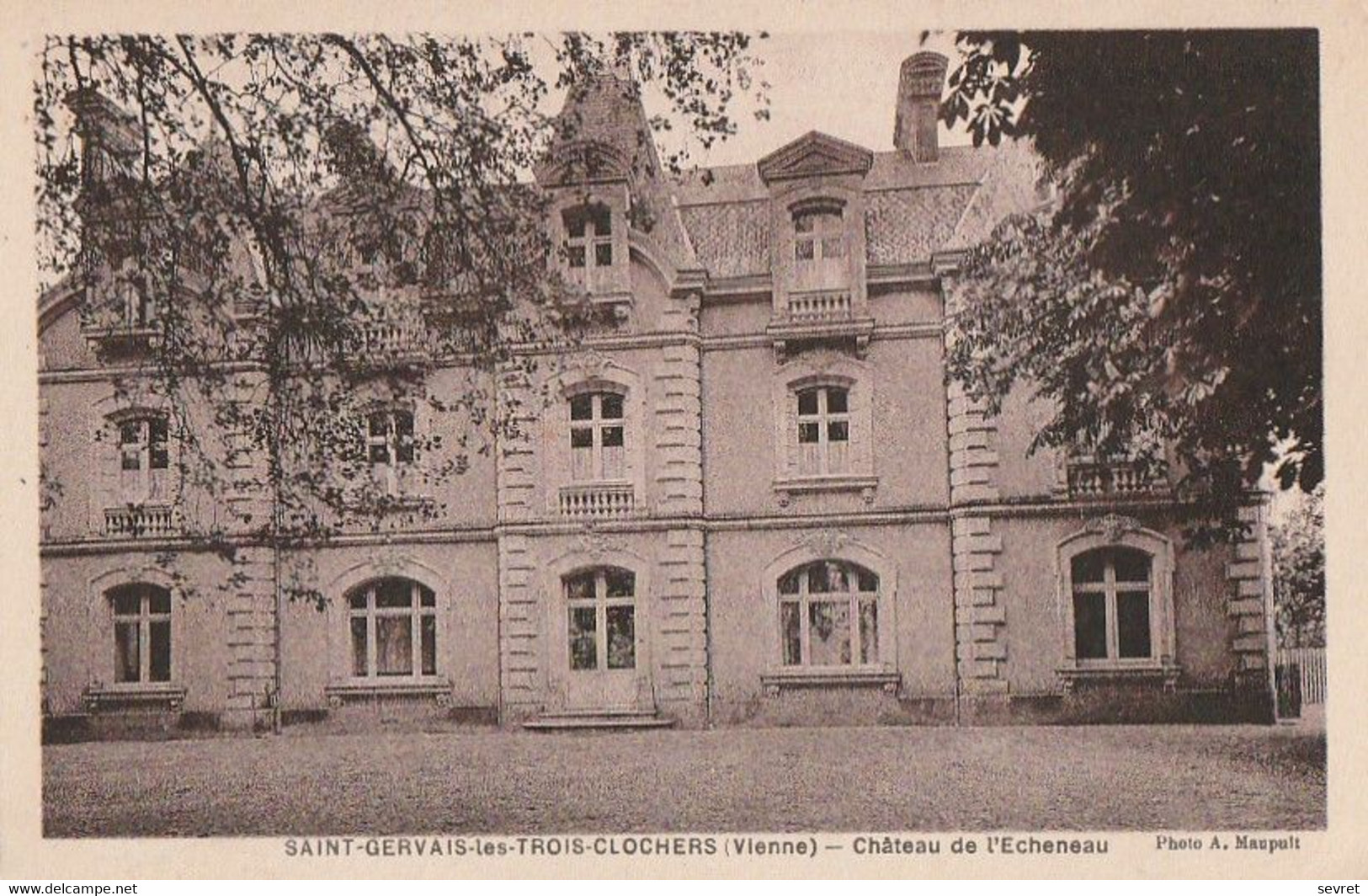 ST GERVAIS LES TROIS  CLOCHERS  -   Château De L'Echeneau  Rare - Saint Gervais Les Trois Clochers
