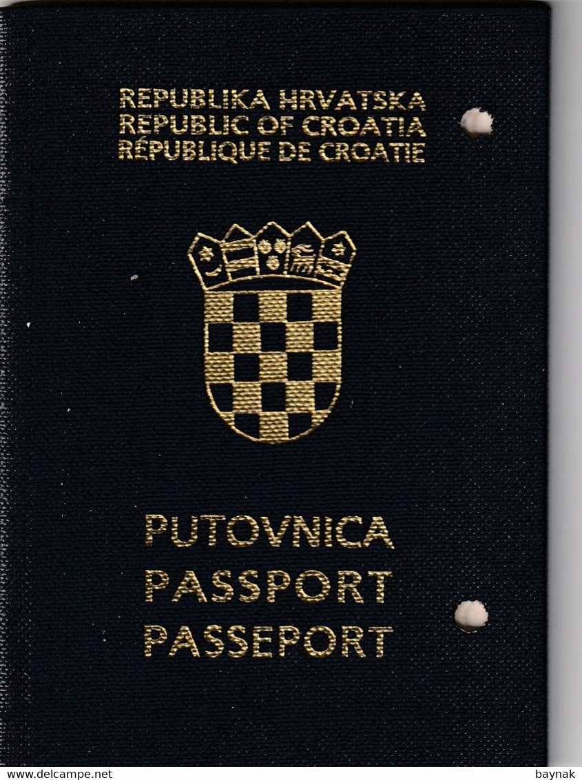 C124 --   PASSPORT  --   CROATIA  --   I. MODEL  --  1994  --  NICE LADY PHOTO  -- - Historical Documents