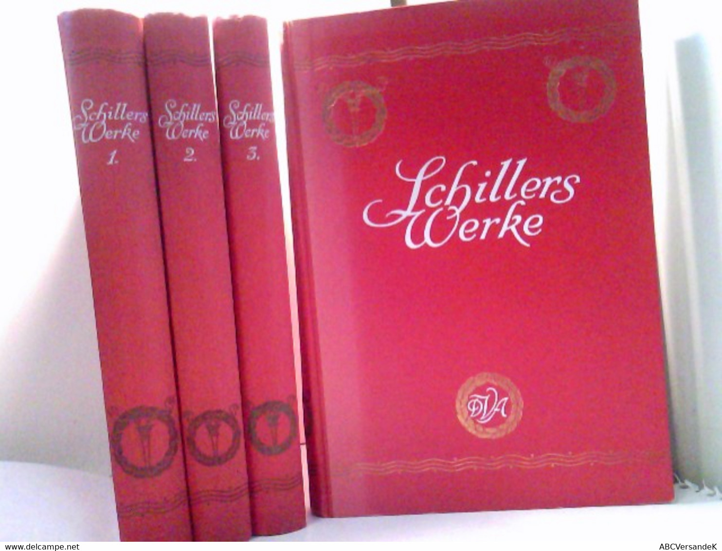 Konvolut Bestehend Aus 4 Bänden, Zum Thema: Schillers Werke. Illustrierte Volks-Ausgabe Mit Reich Illustrierte - Auteurs All.