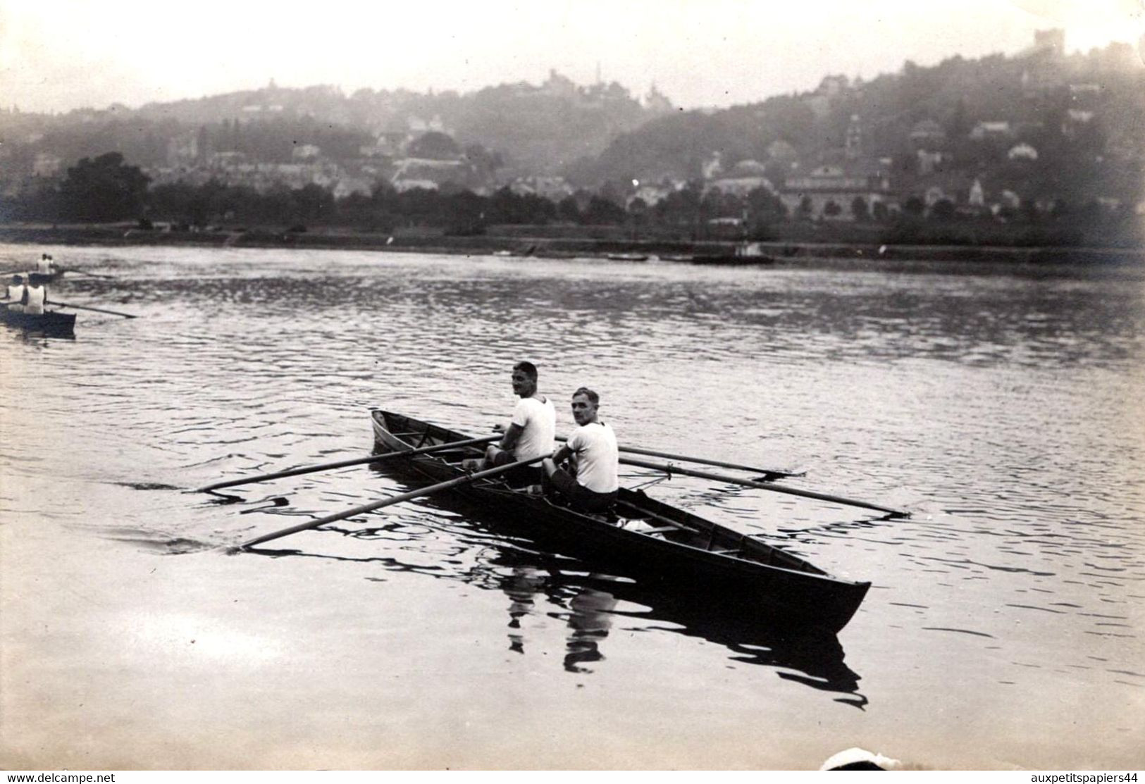 Photo Originale Deux De Couple En Aviron Et Entrainement Pour Bateaux à Deux Rameurs Vers 1910/20. - Sports