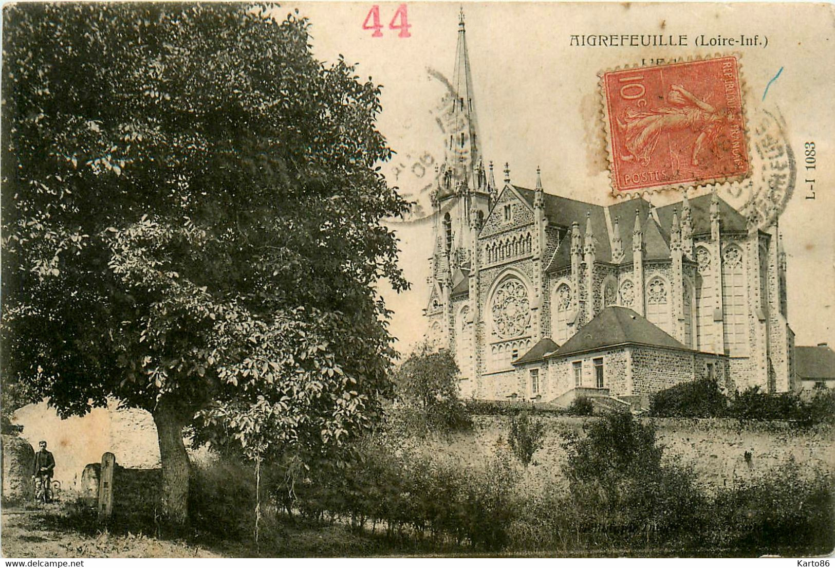 Aigrefeuille Sur Maine * Vue Sur L'église Du Village - Aigrefeuille-sur-Maine