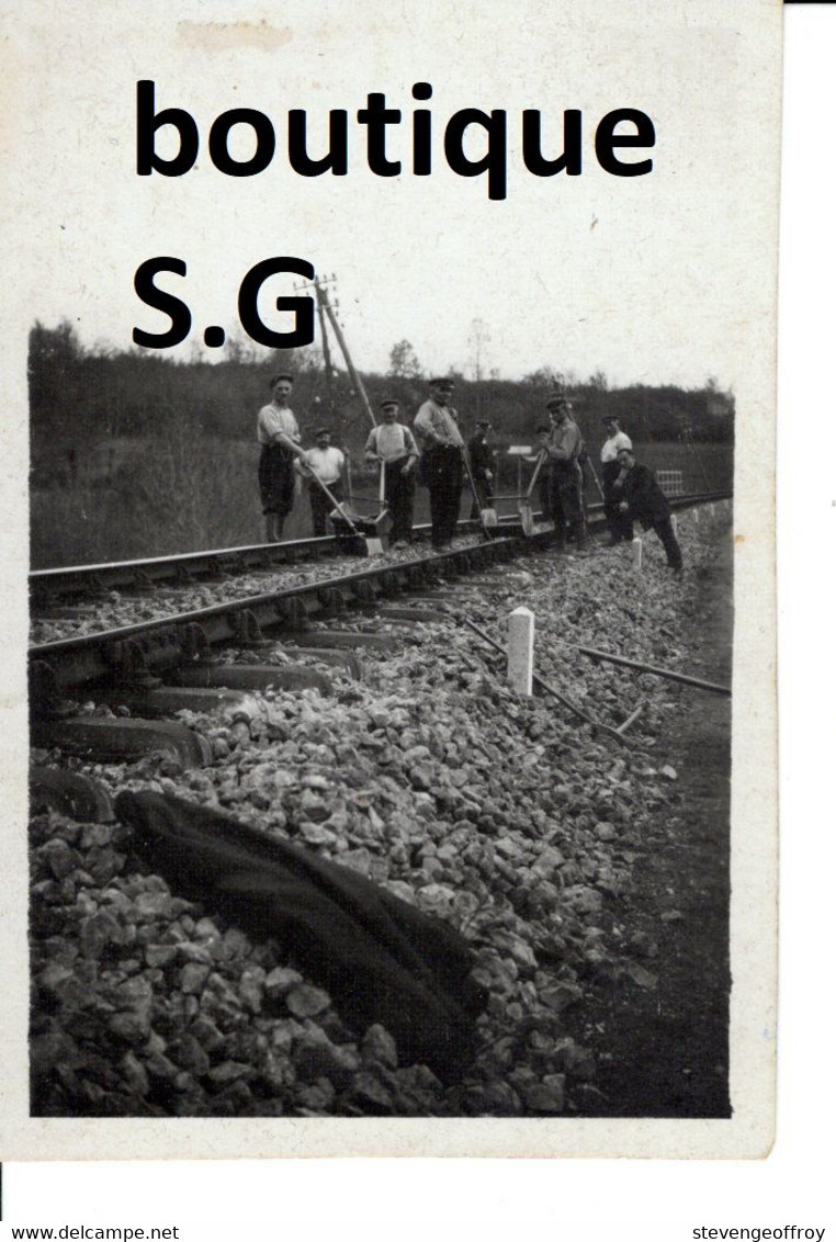 Photo Personne Homme Travail Chemin De Fer SNCF Rail Groupe Exterieur 8.5x6cm - Anonymous Persons