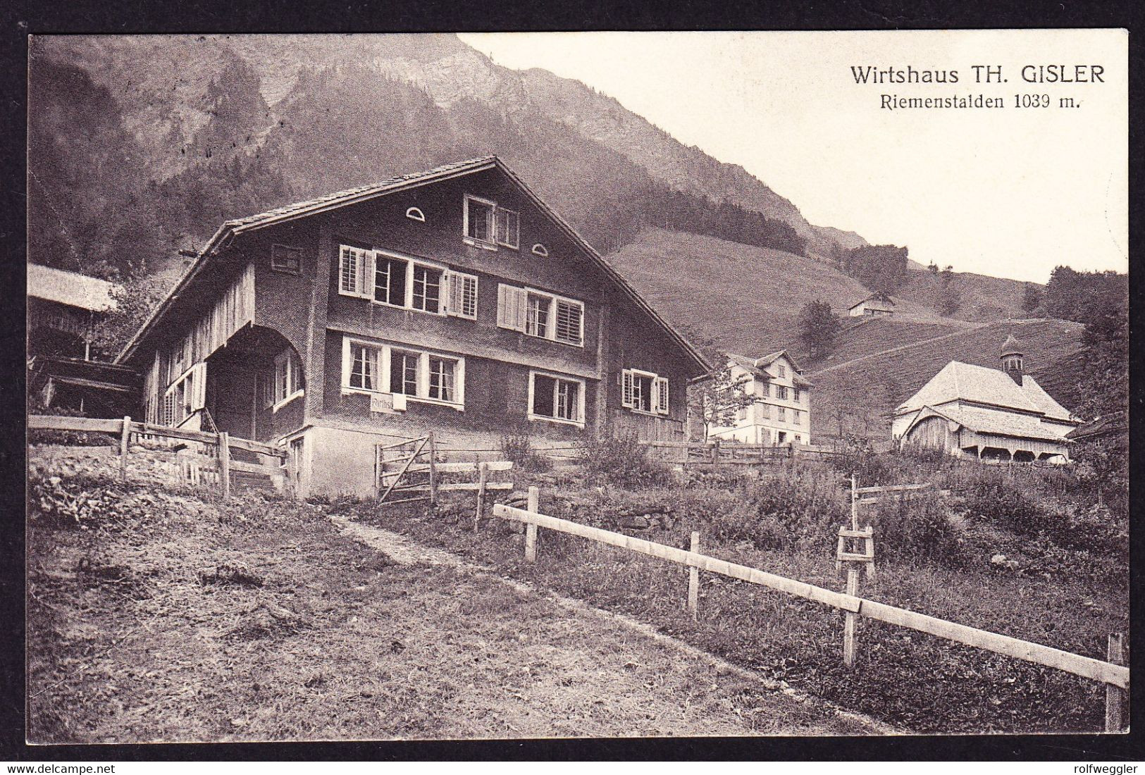 1916 AK Mit Wirtshaus Gisler In Riemenstalden Nach Basel Gelaufen. Stempel SISKON Und RIEMENSTALDEN. 2 Kleine Flecken - Riemenstalden