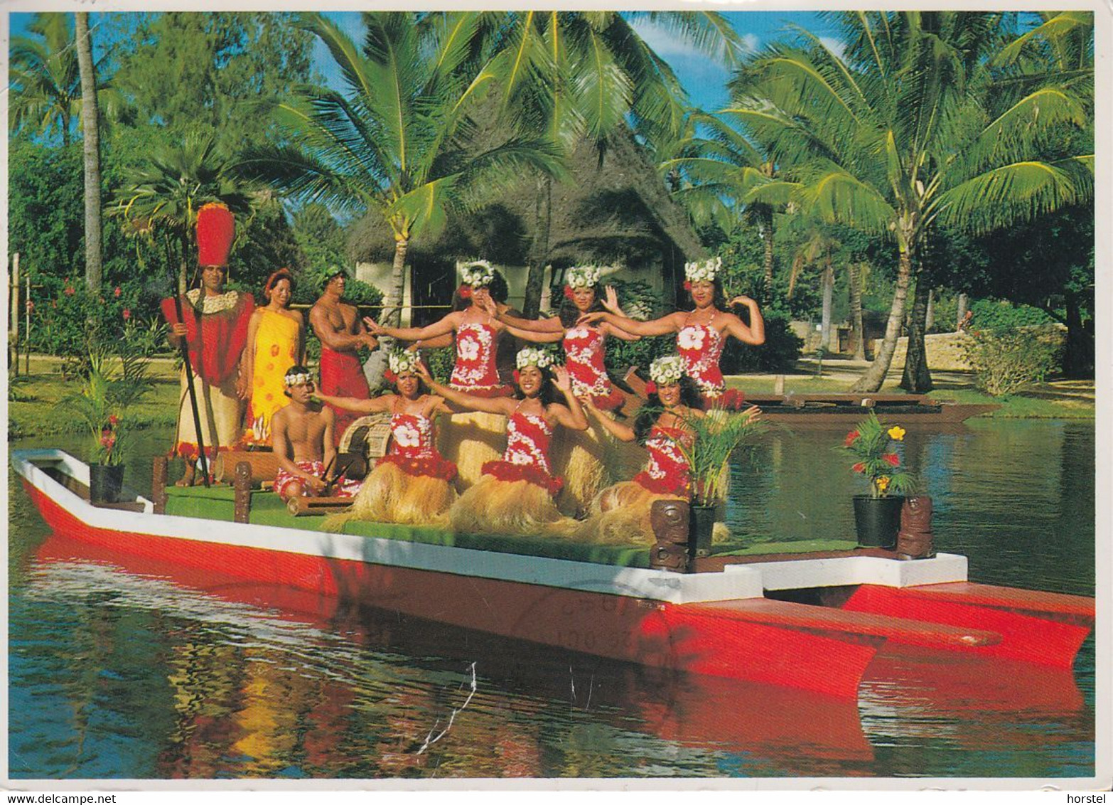 USA - Honolulu - Cultural Center - Boat - Nice Girls - Nice Stamp - Honolulu