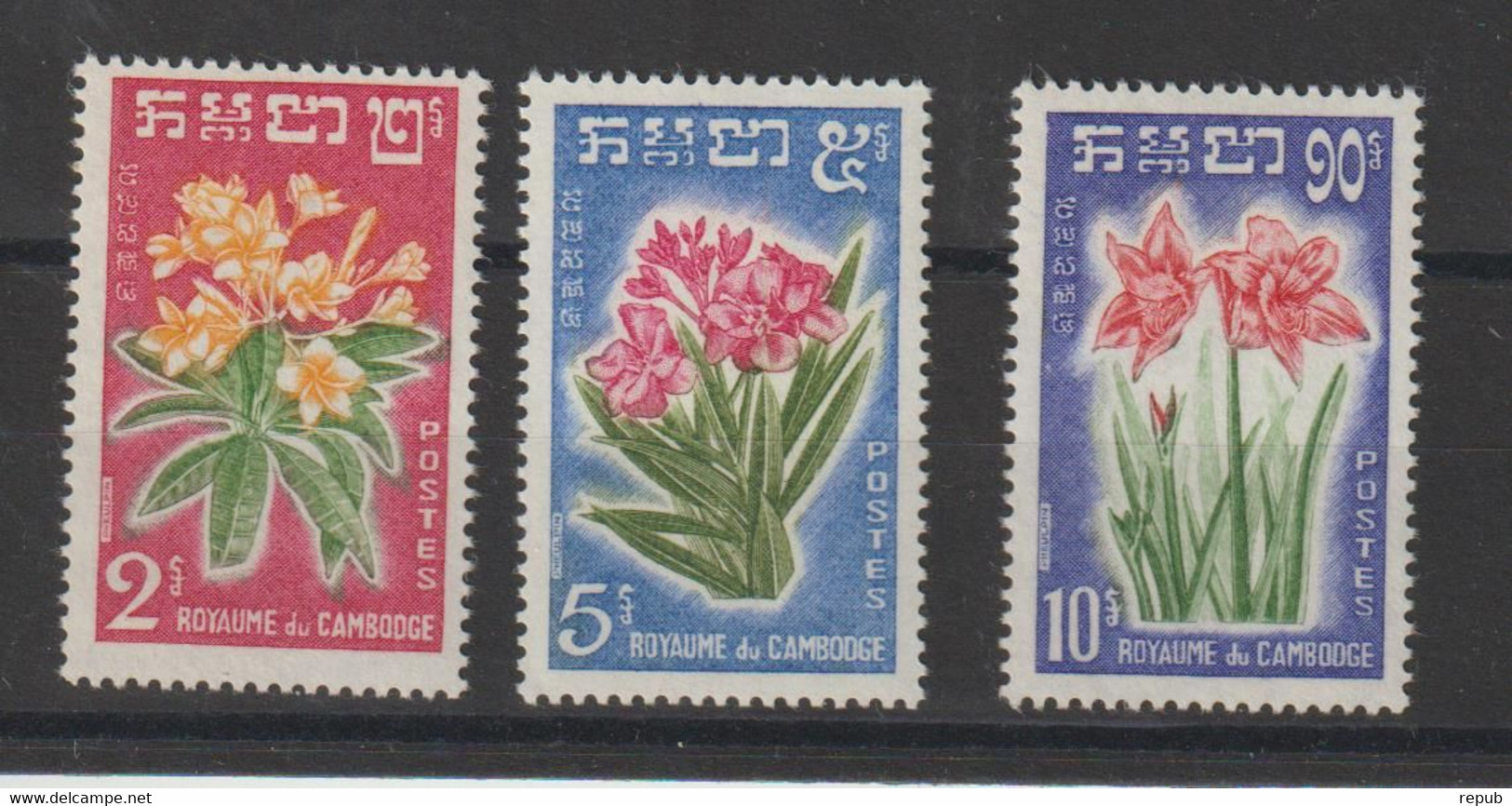 Cambodge 1961 Fleurs 104-106, 3 Val ** MNH - Cambodge