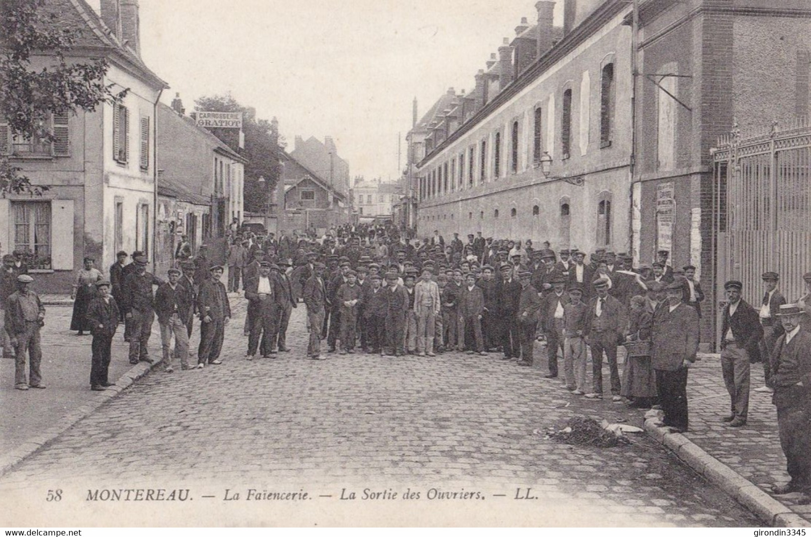 SEINE ET MARNE MONTEREAU La Faïencerie La Sortie Des Ouvriers - Montereau