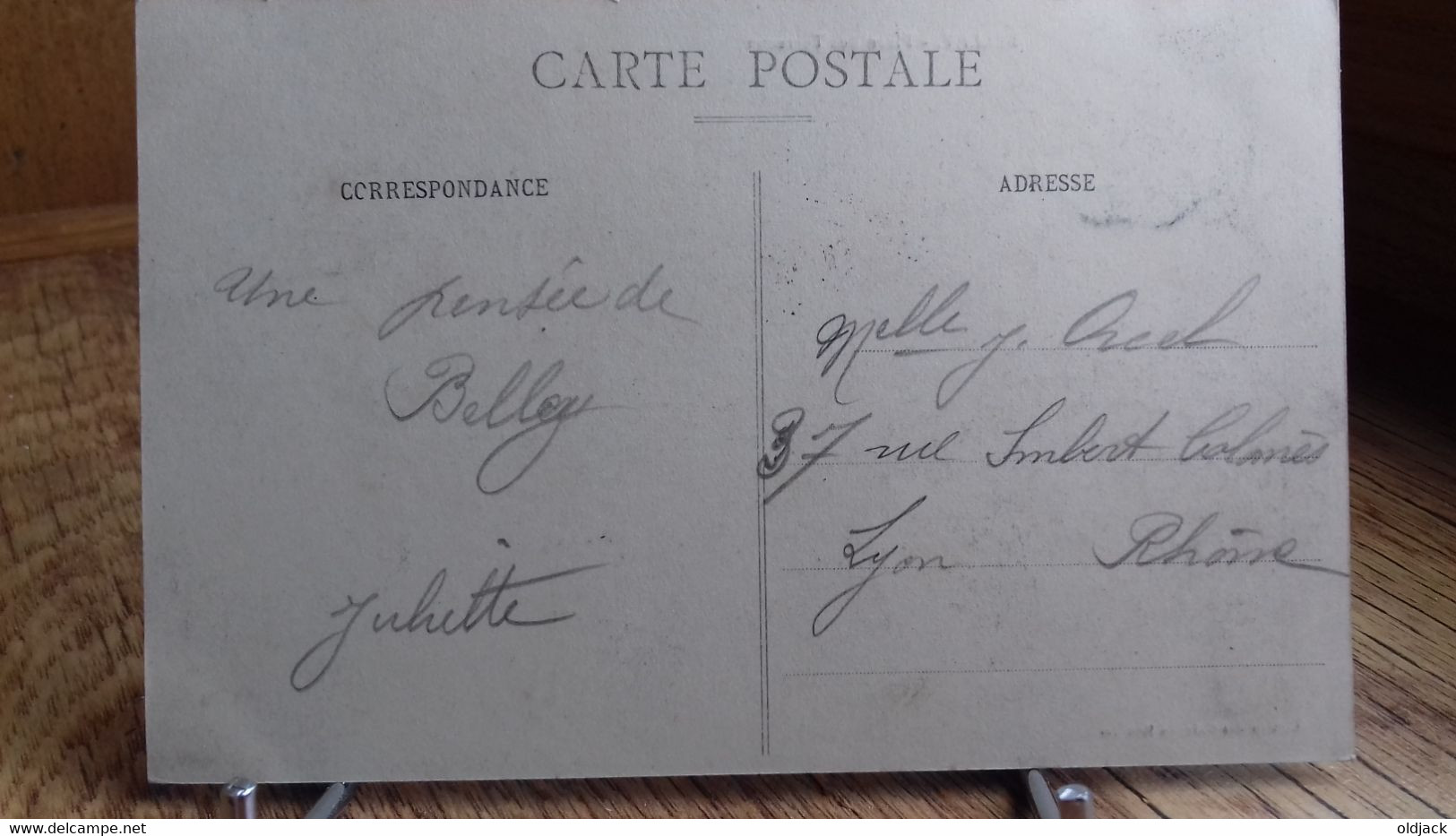 CPA   BELLEY  Place Des Terreaux  (1914) .bien Animée , Magasins....(S21-22) - Belley