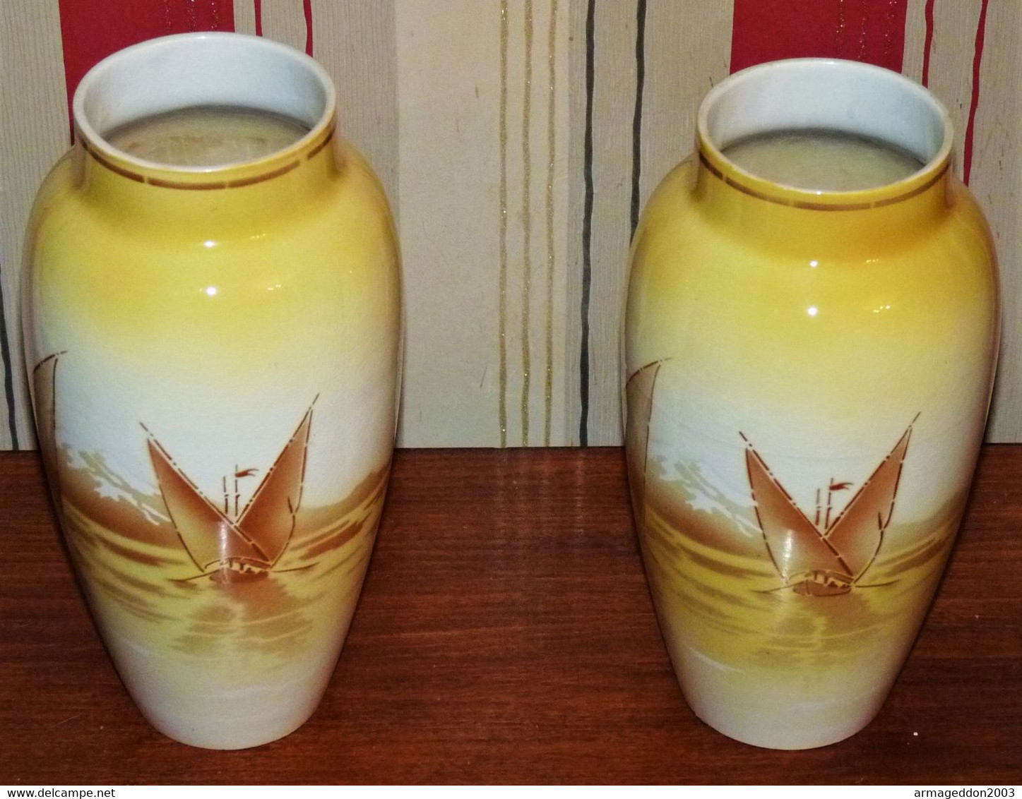 SUPERBE PAIRE LOT DE 2 VASES LUNEVILLE KELLER ET GUERIN K ET G DECOR VOILIERS - Lunéville (FRA)