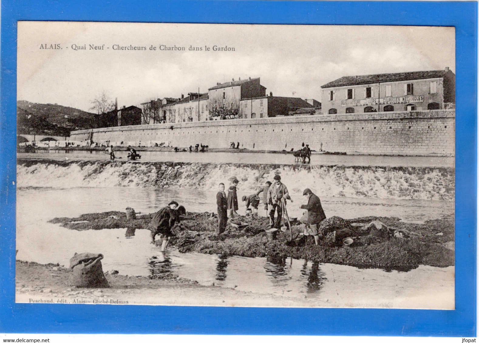 30 GARD - ALAIS Quai Neuf, Chercheurs De Charbon Dans Le Gardon, Pionnière - Alès